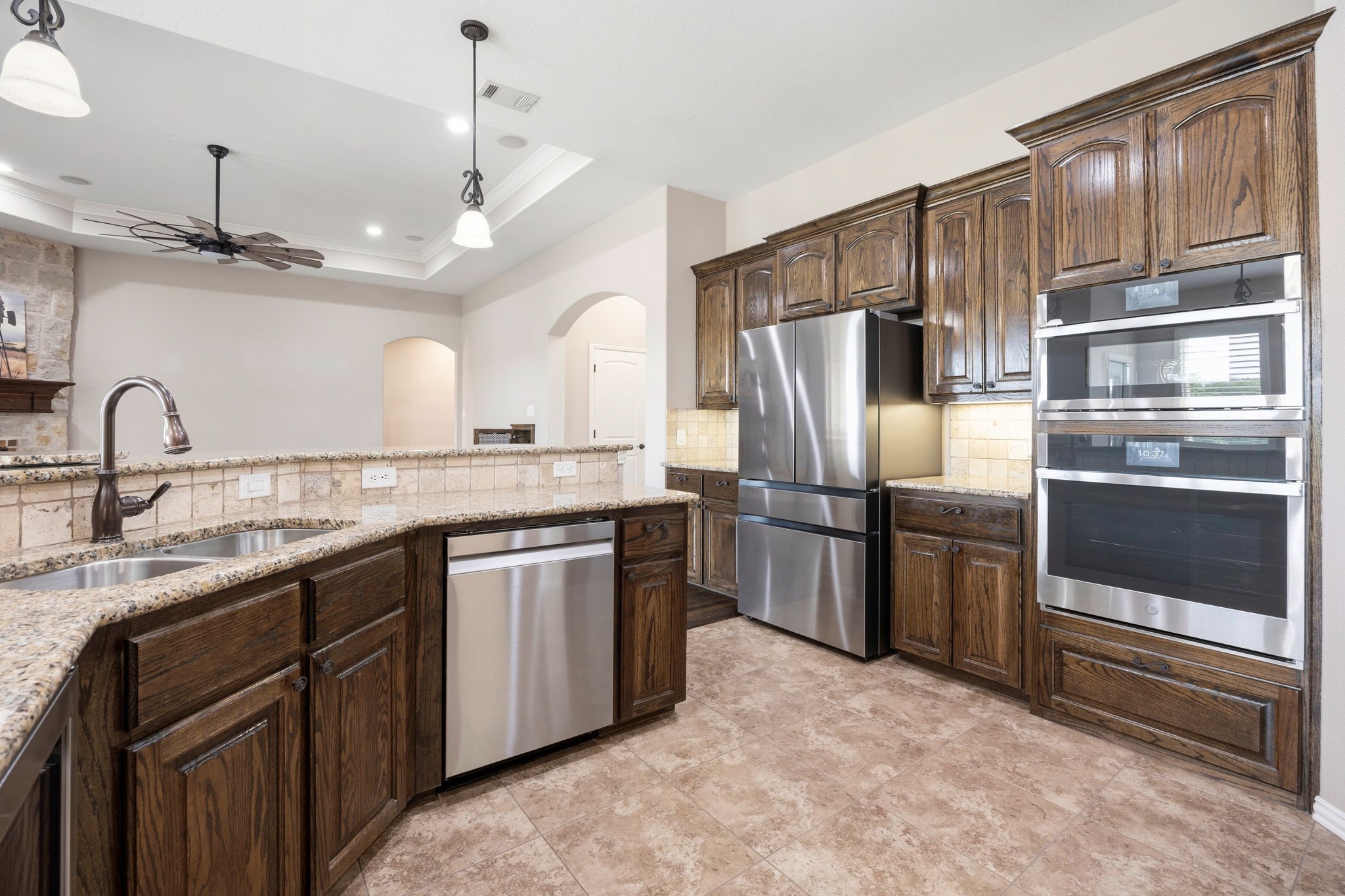 5009 Red Oak Drive