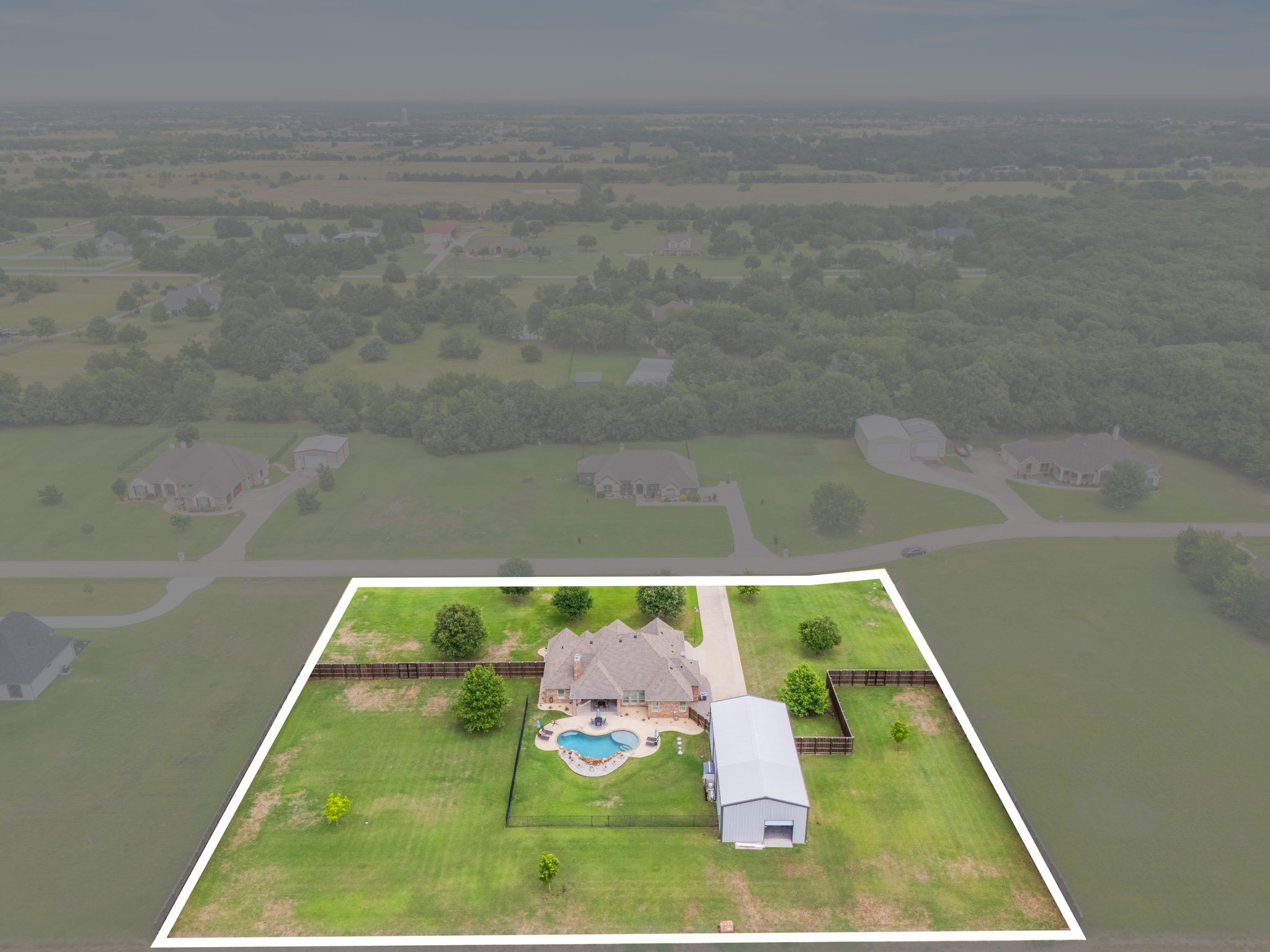 5009 Red Oak Drive