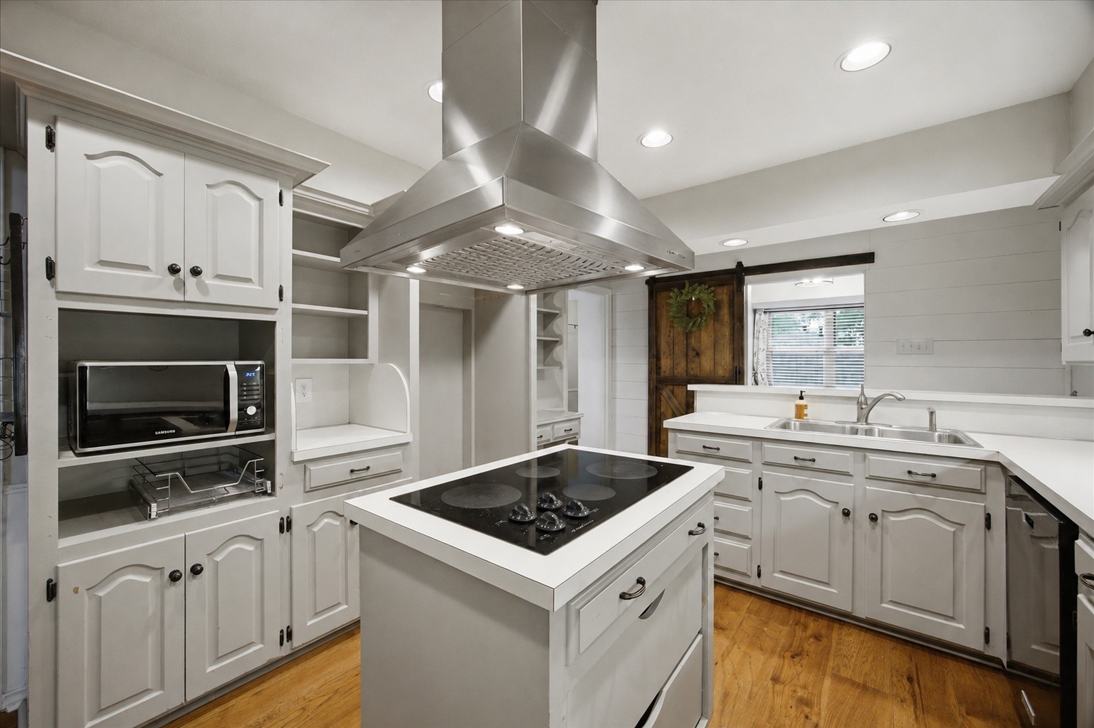 306 Rockbrook Drive