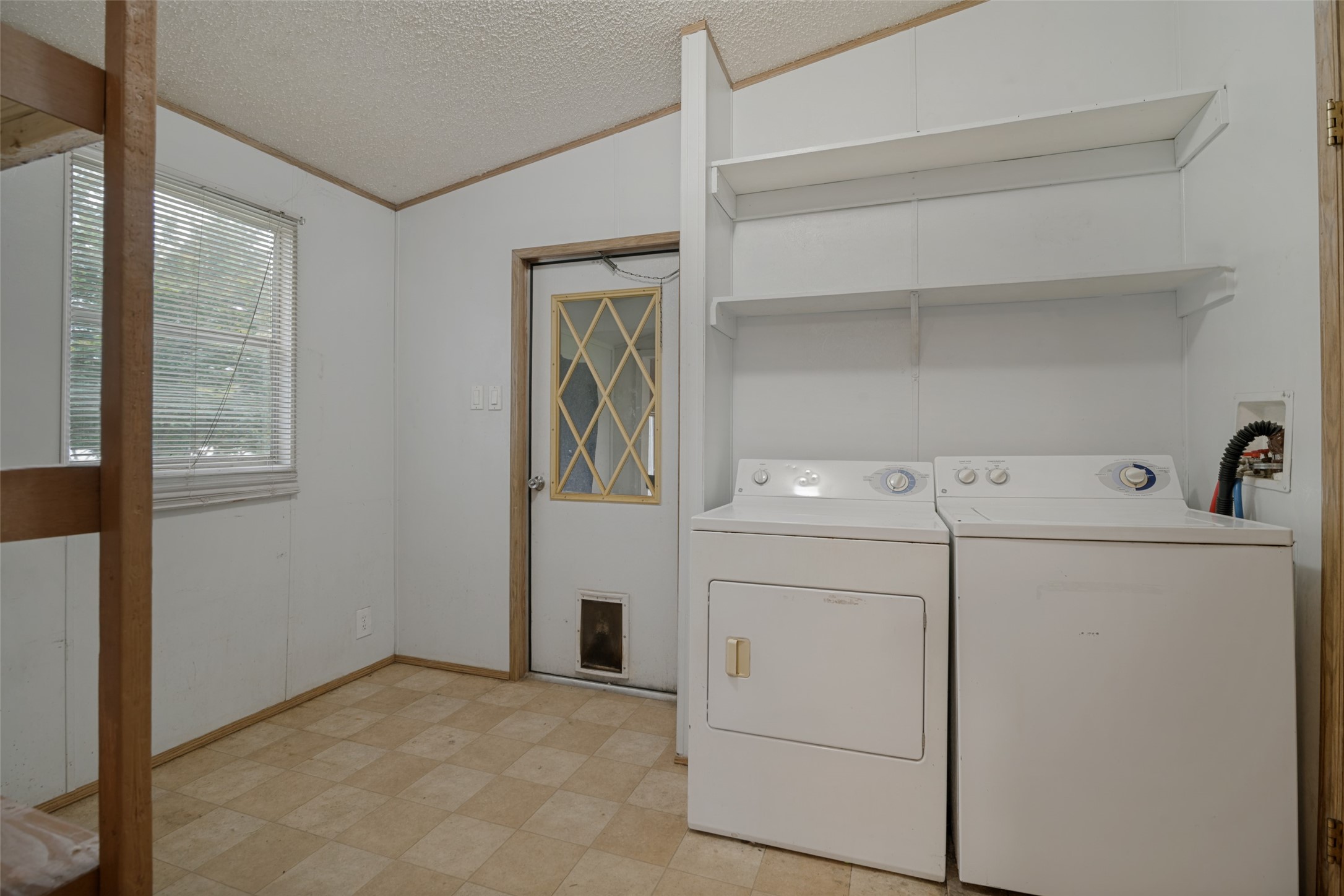 130 Meadowview Lane