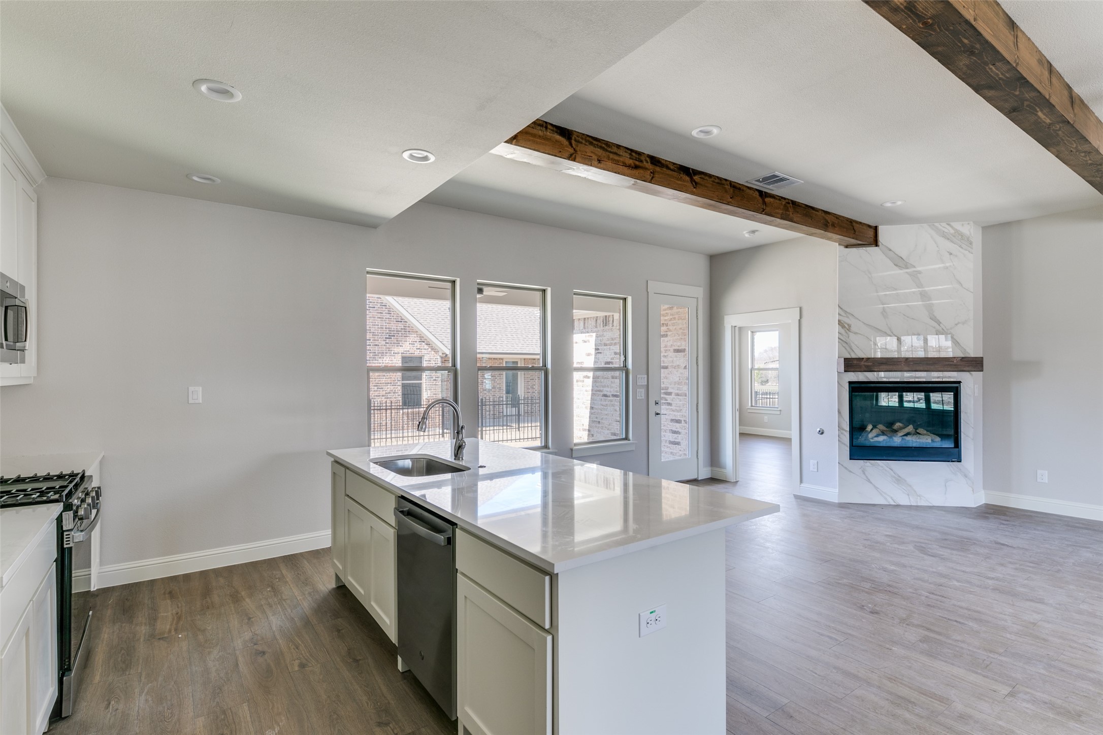 622 Community Lane