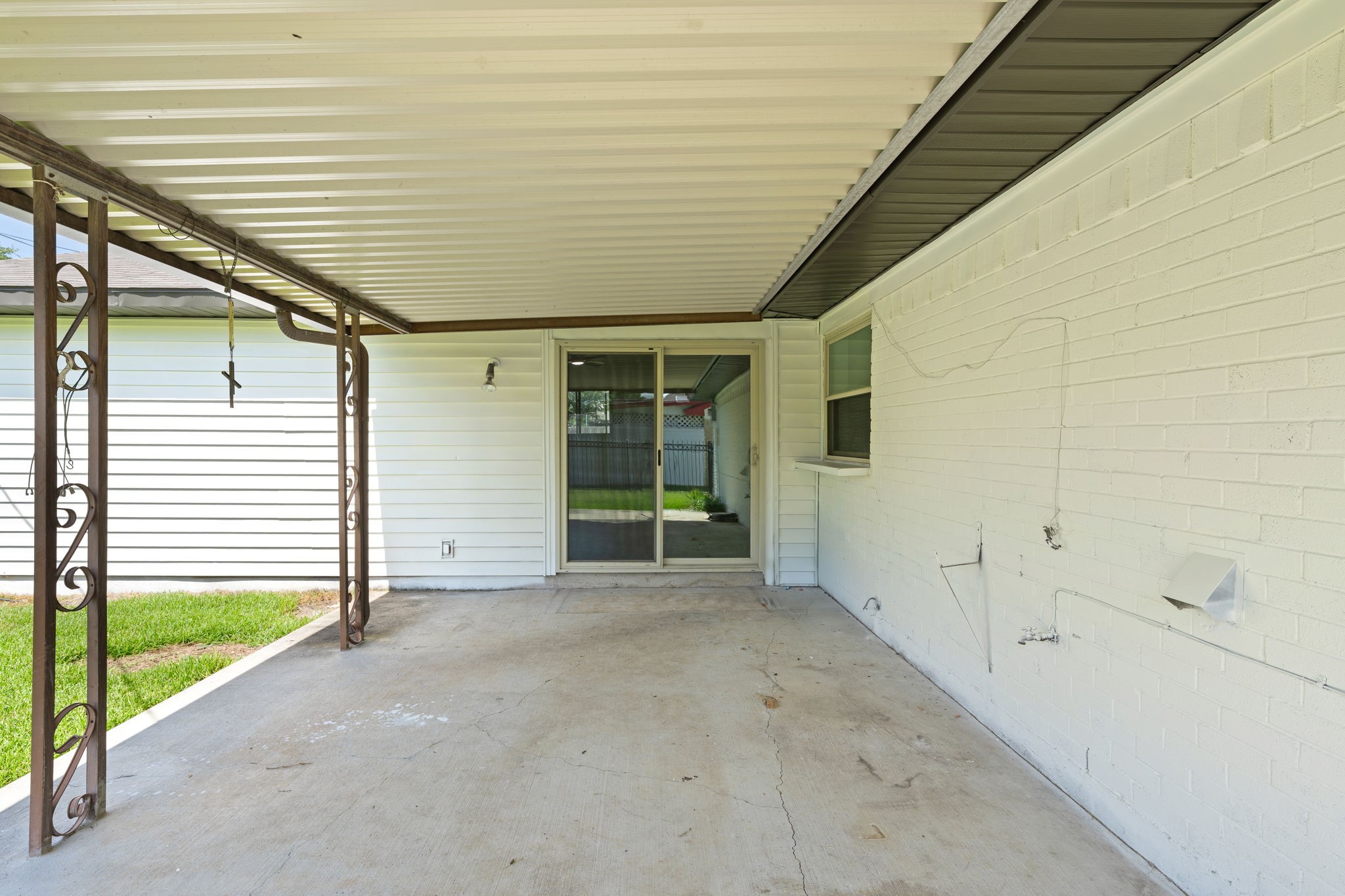 1700 Jasmine Lane