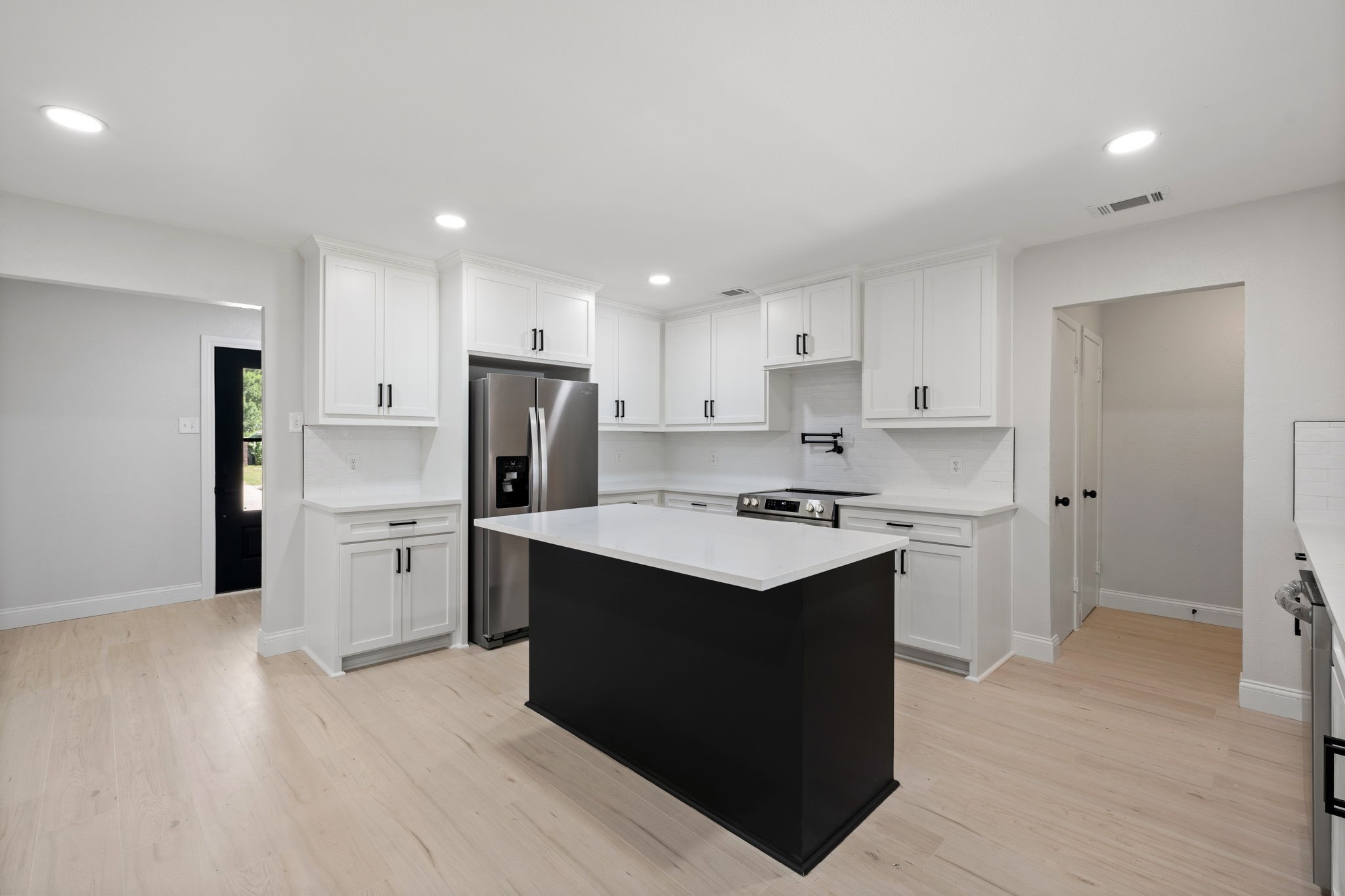 1700 Jasmine Lane