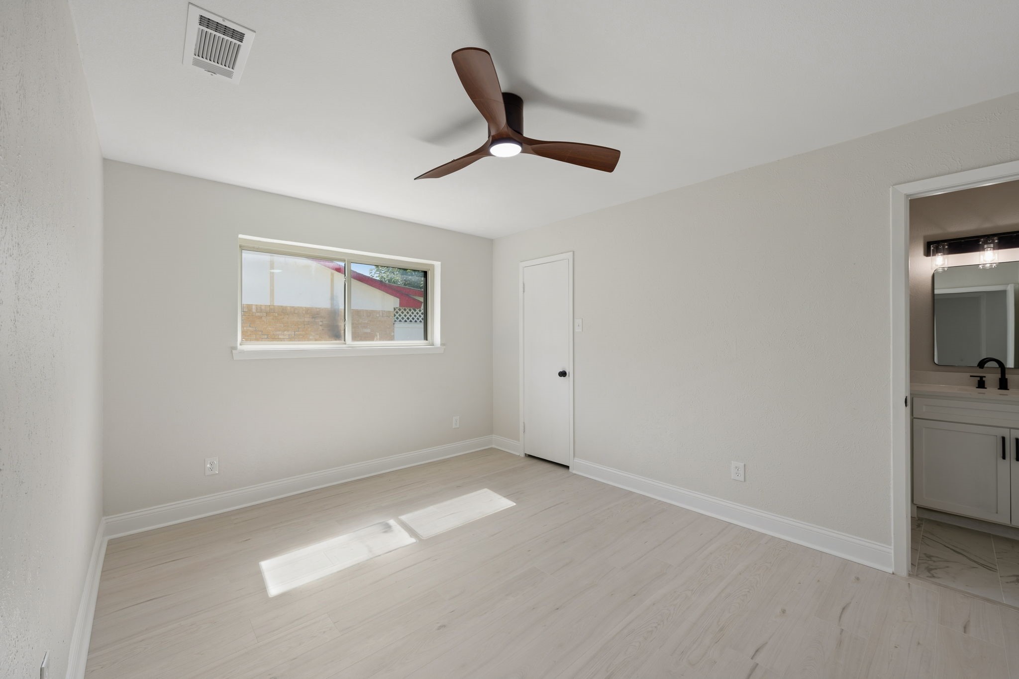 1700 Jasmine Lane