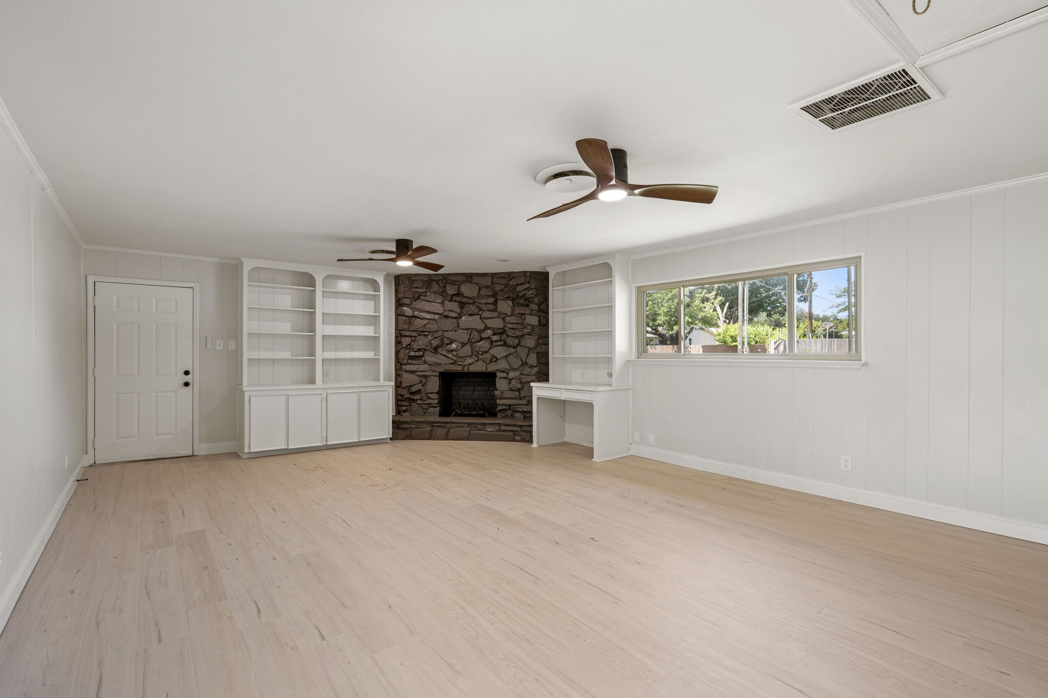 1700 Jasmine Lane