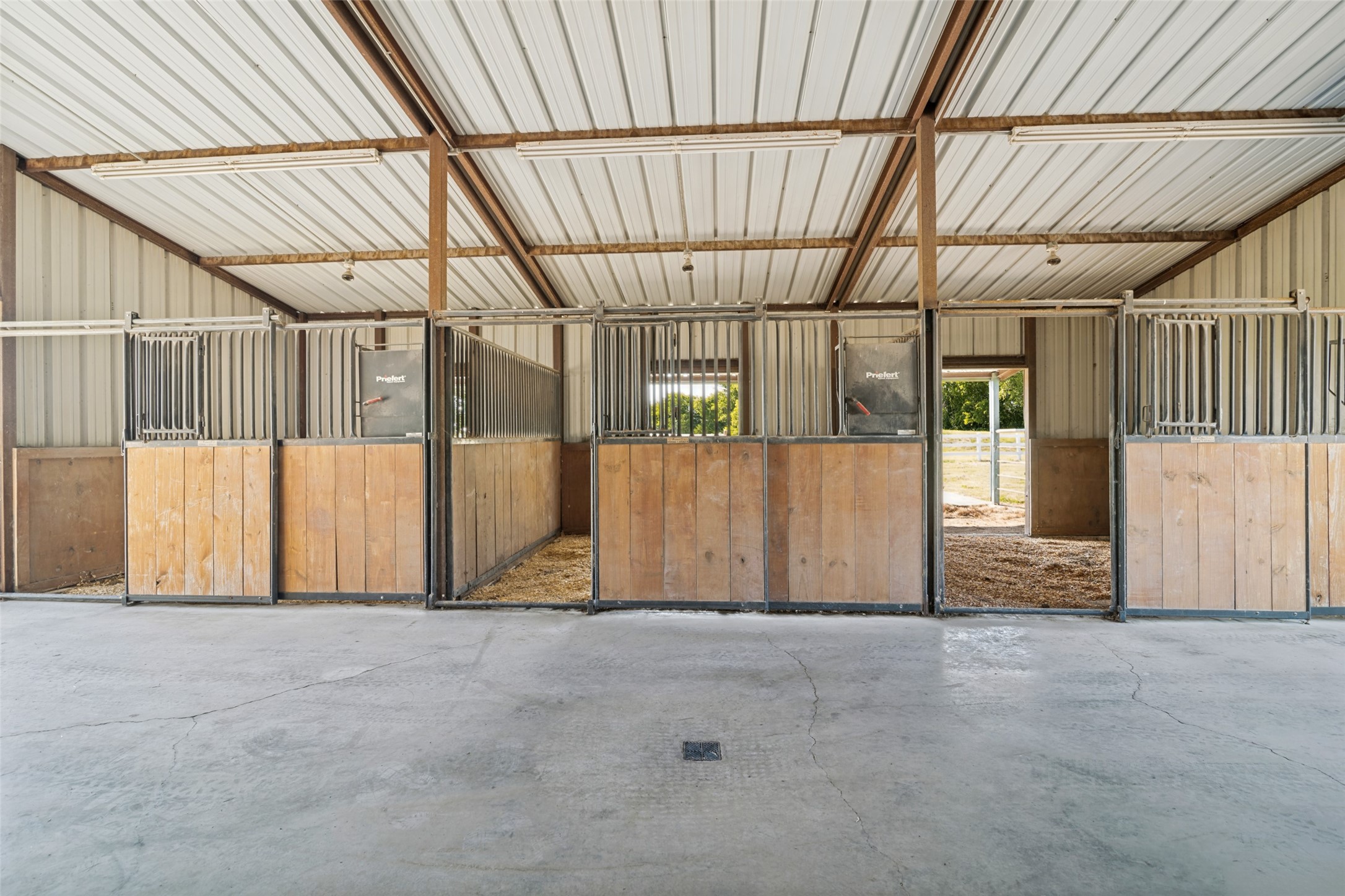 2412 Coyote Run Road