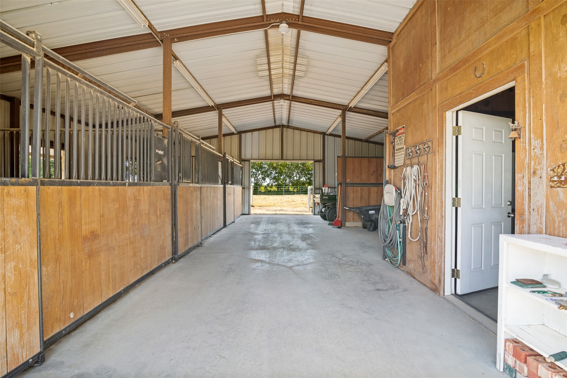 2412 Coyote Run Road