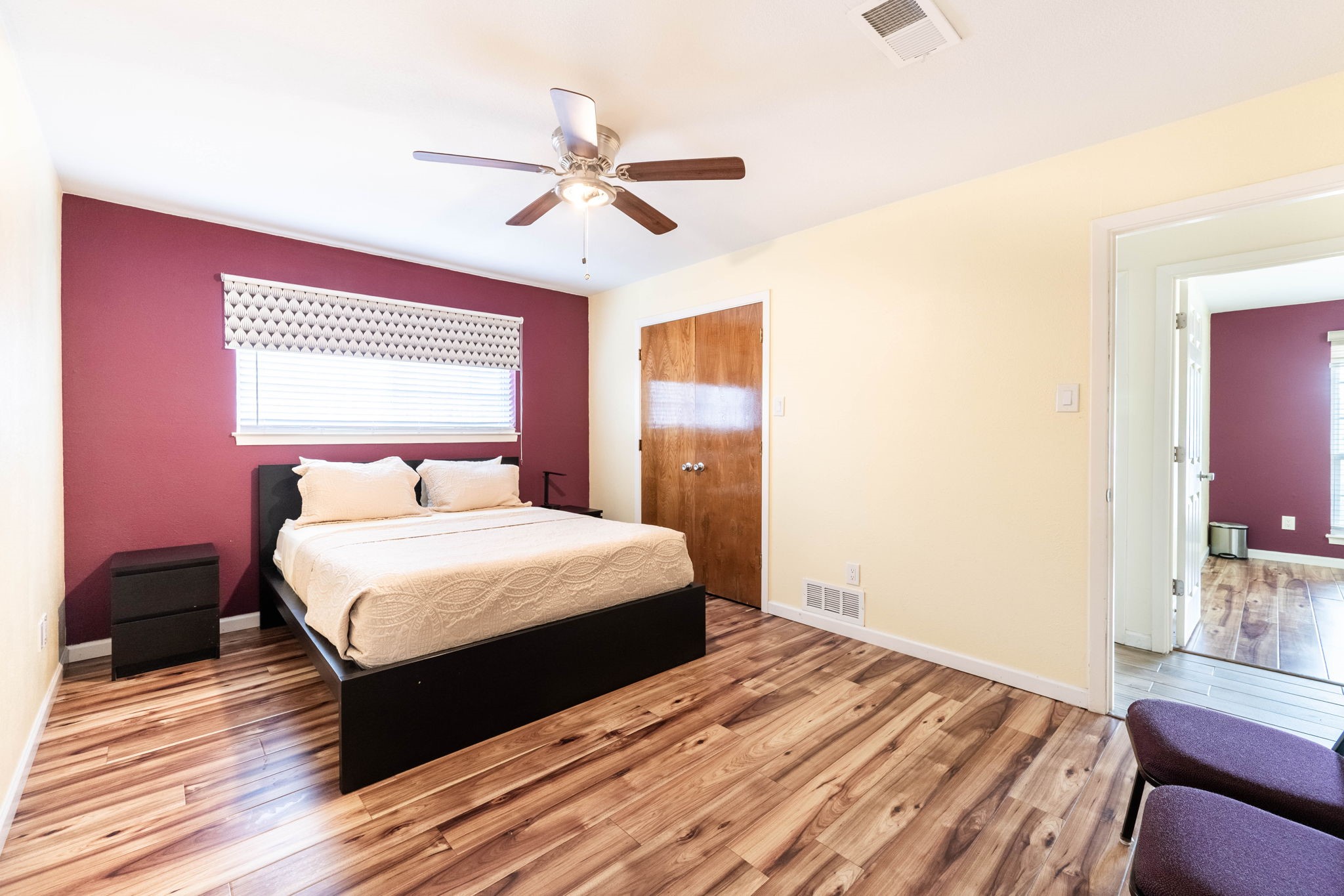 5505 Edgewater Circle