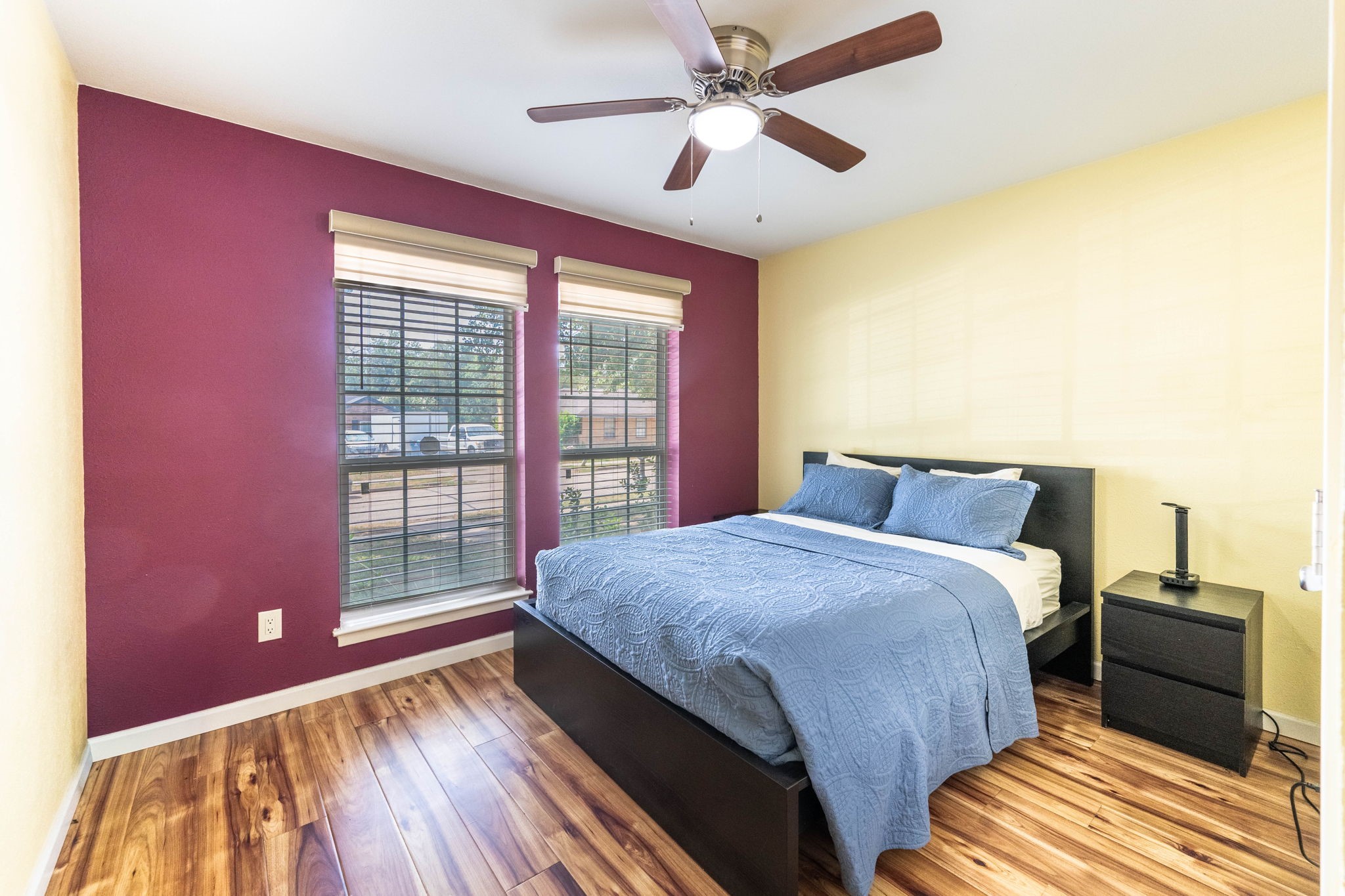 5505 Edgewater Circle