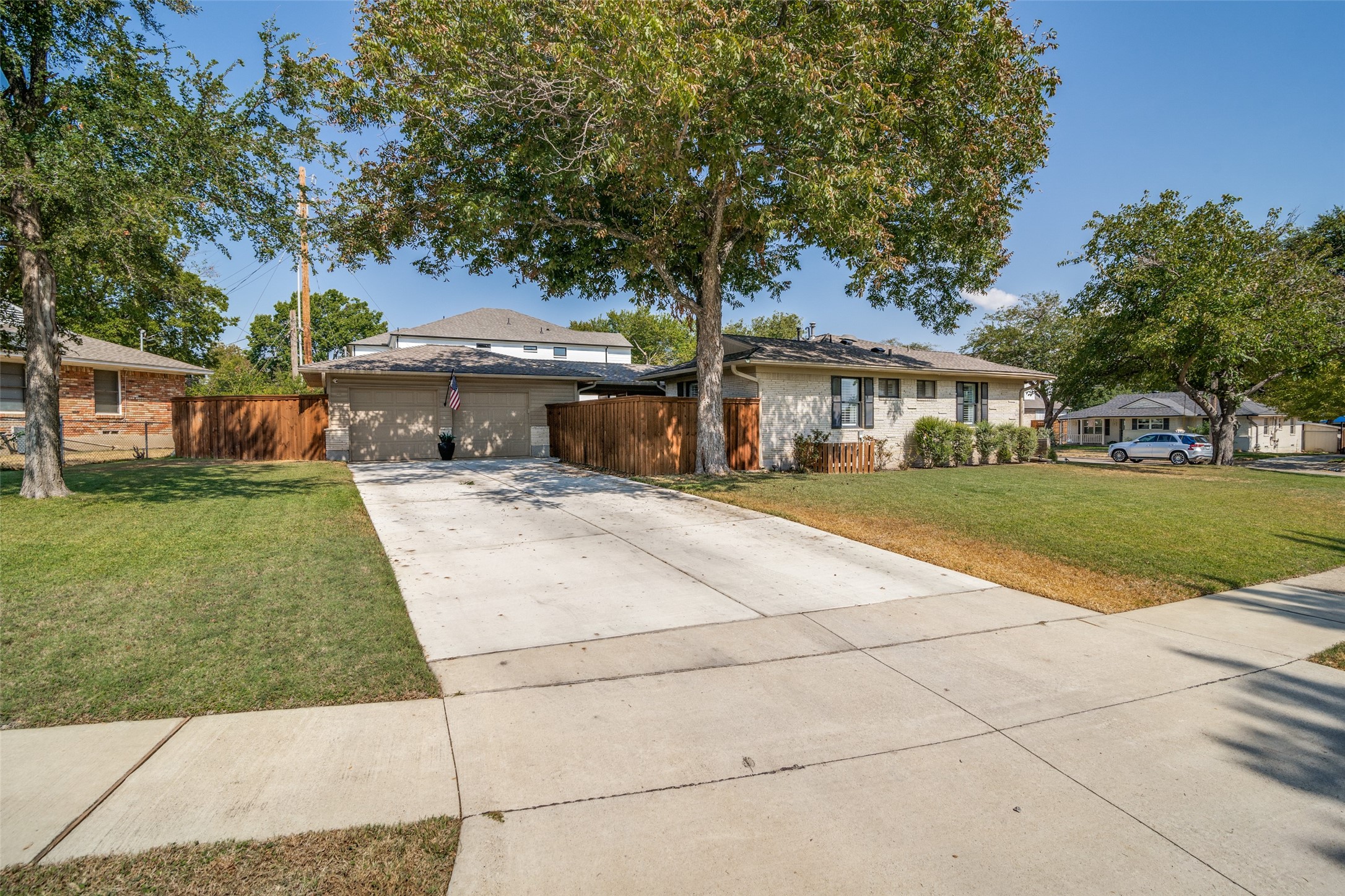 9005 Livenshire Drive
