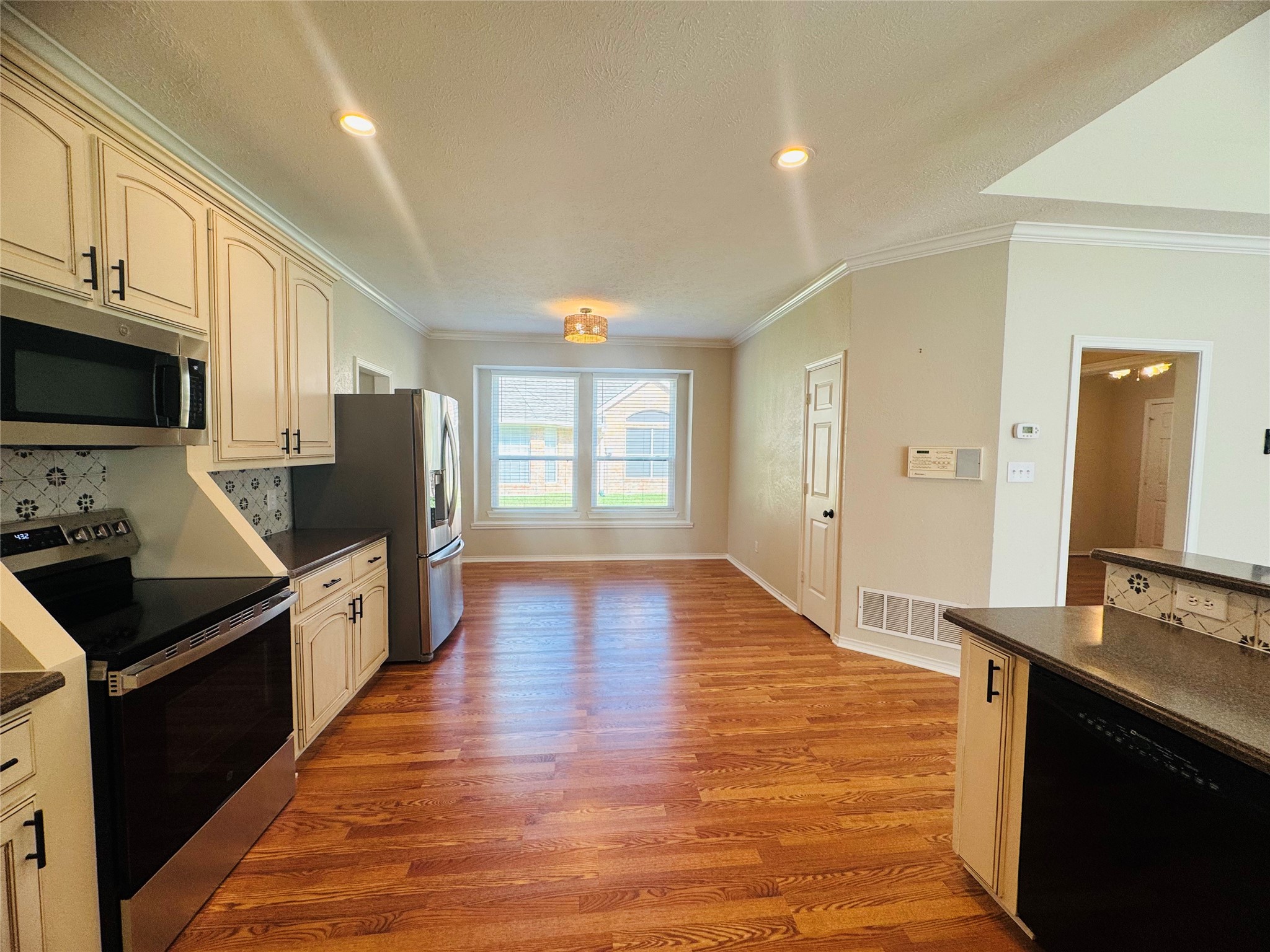 3116 Oak Drive