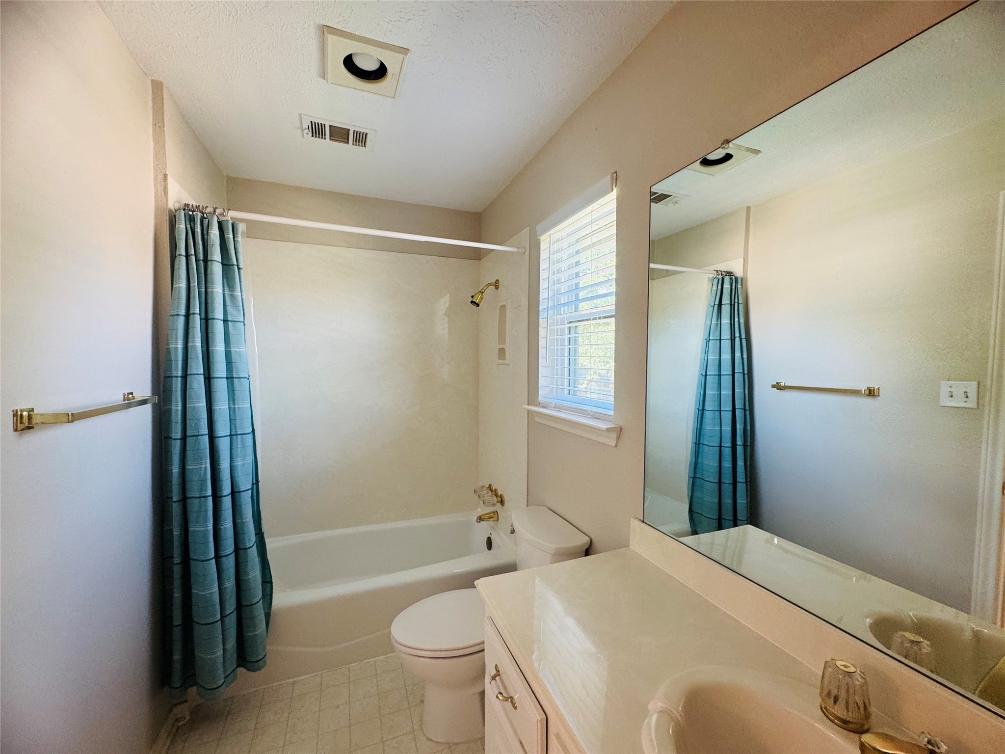 3116 Oak Drive