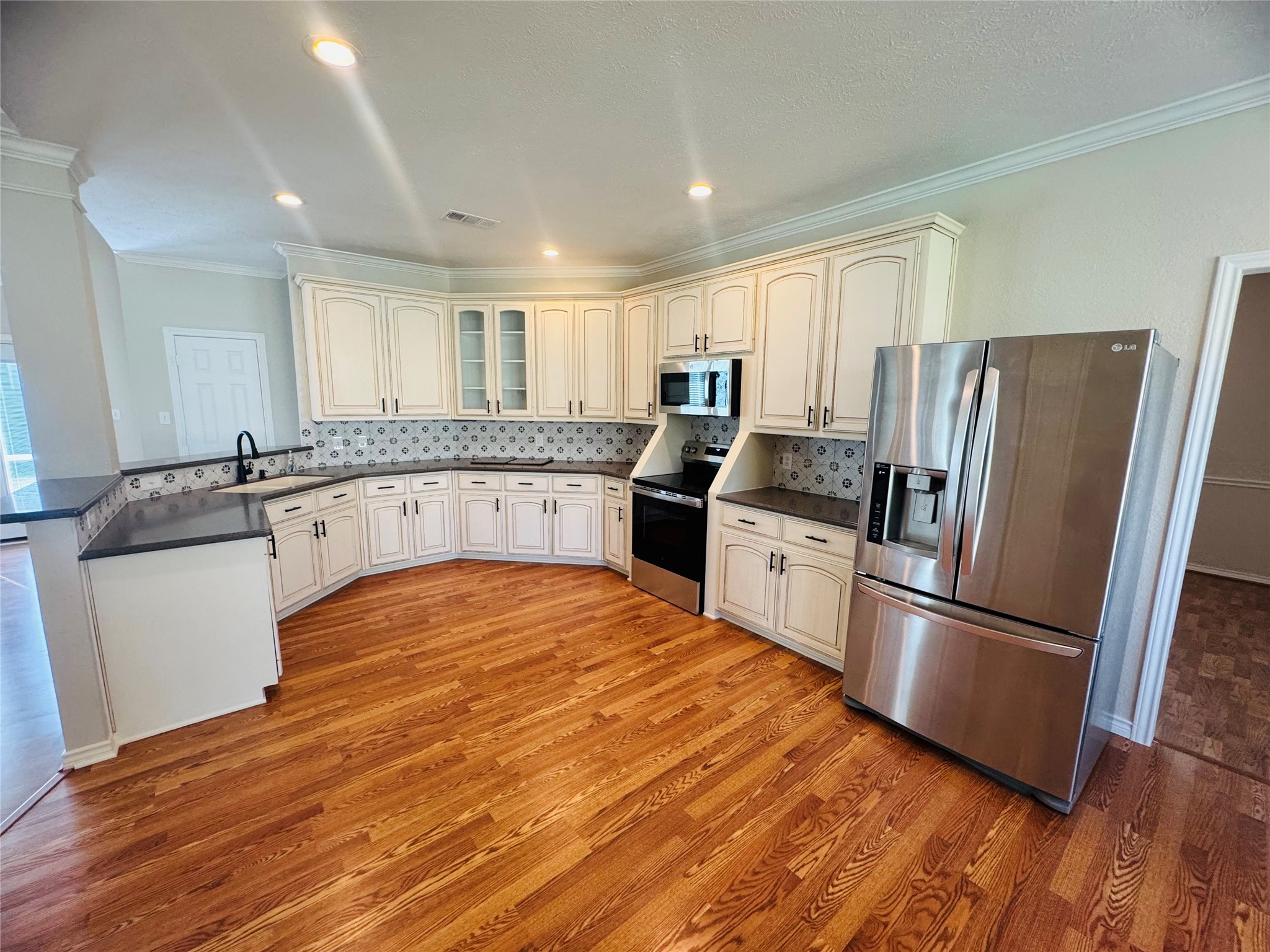 3116 Oak Drive