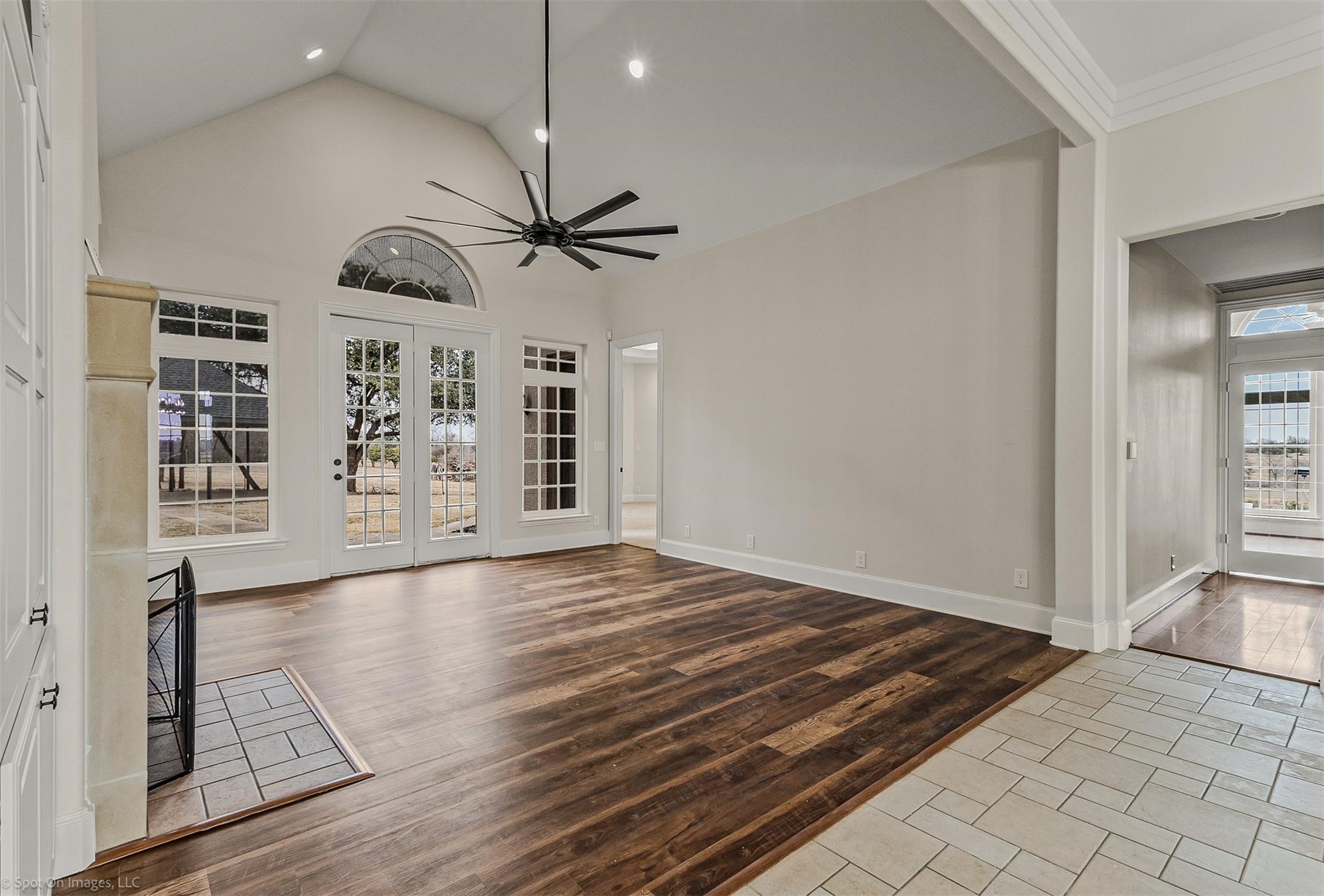 15183 Valley View