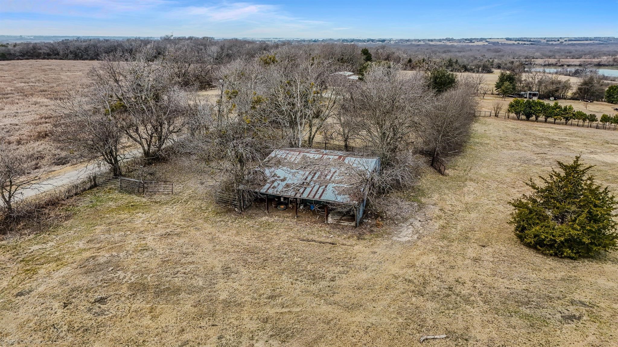 15183 Valley View