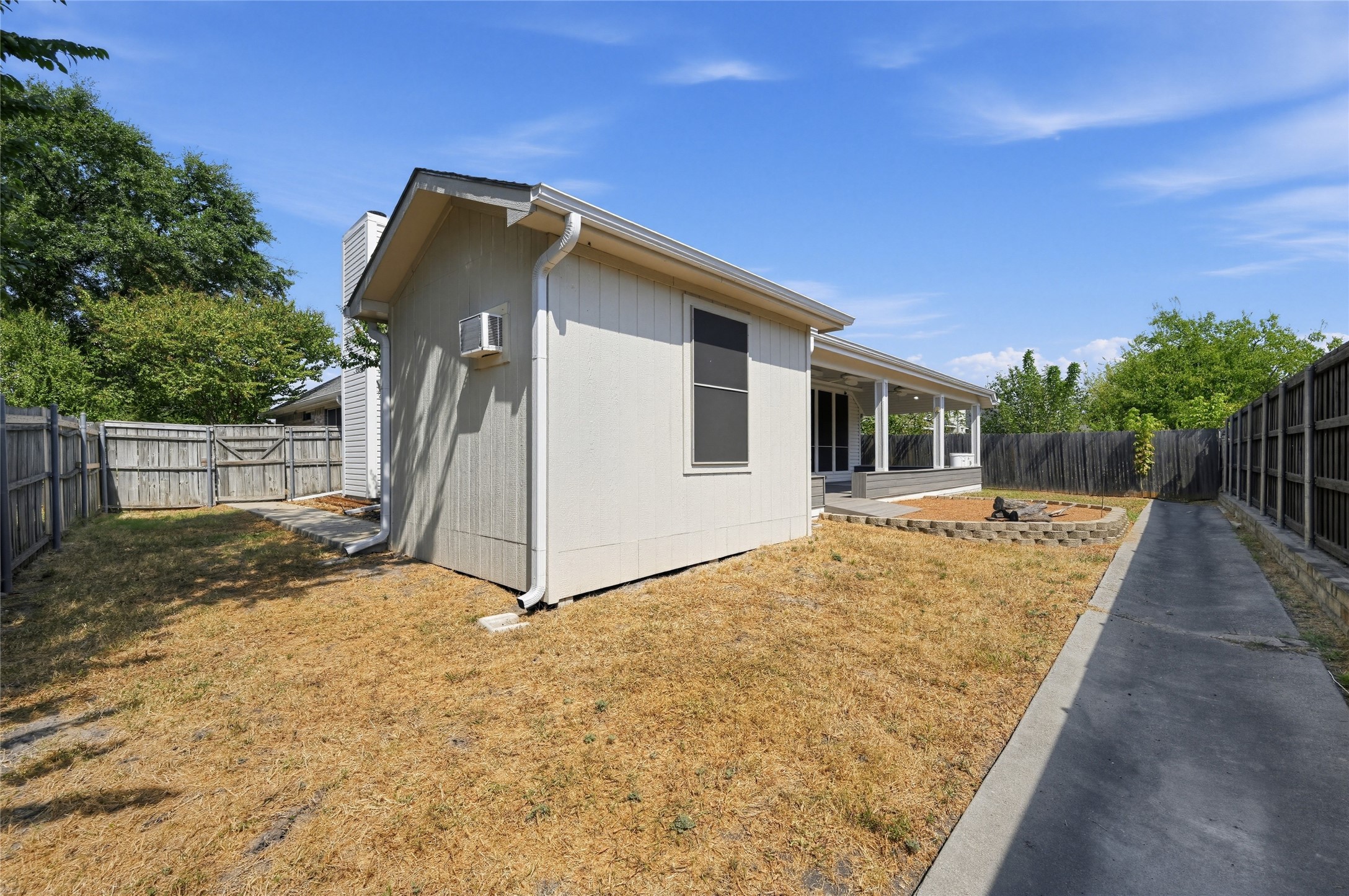 507 Willow Lane