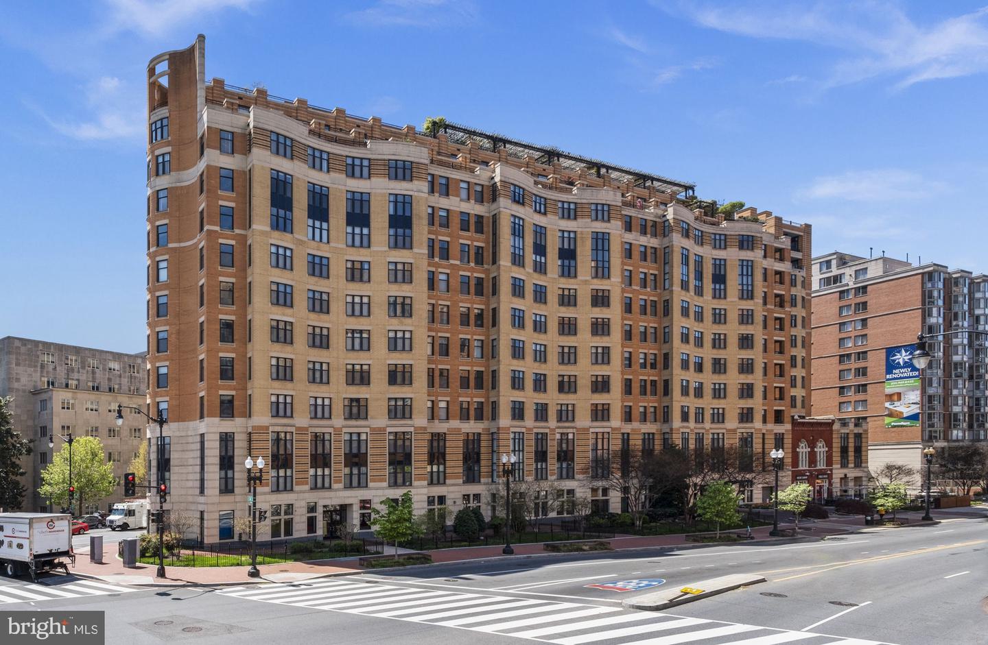 400 Massachusetts Avenue NW Unit: 709