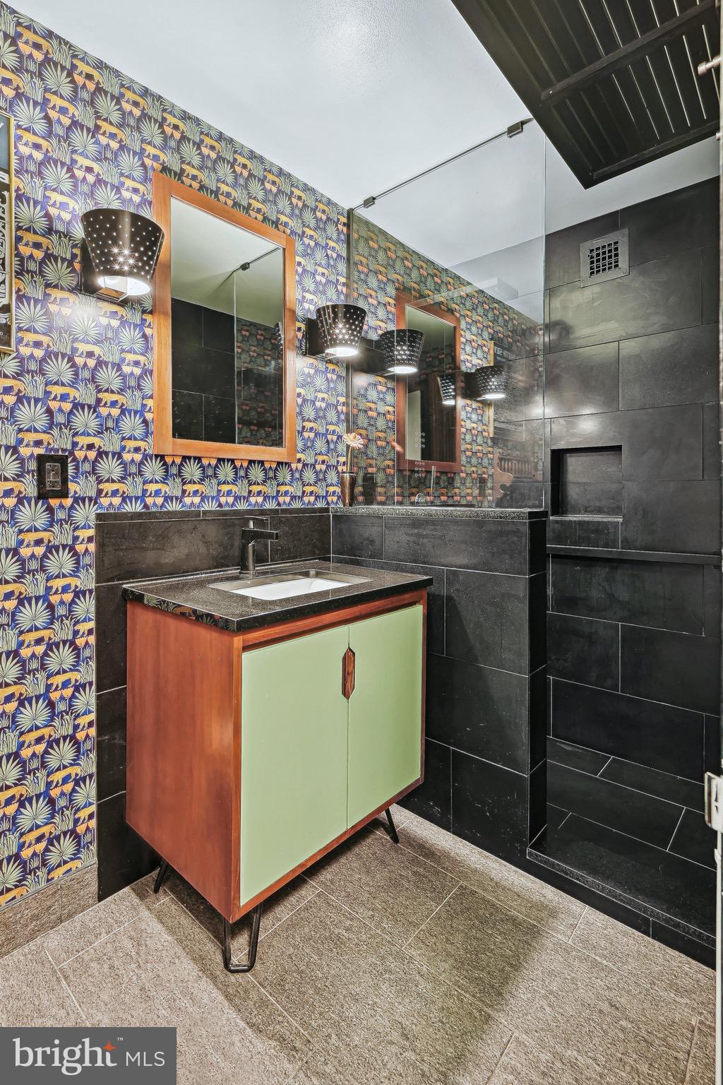 4101 Cathedral Ave NW #107