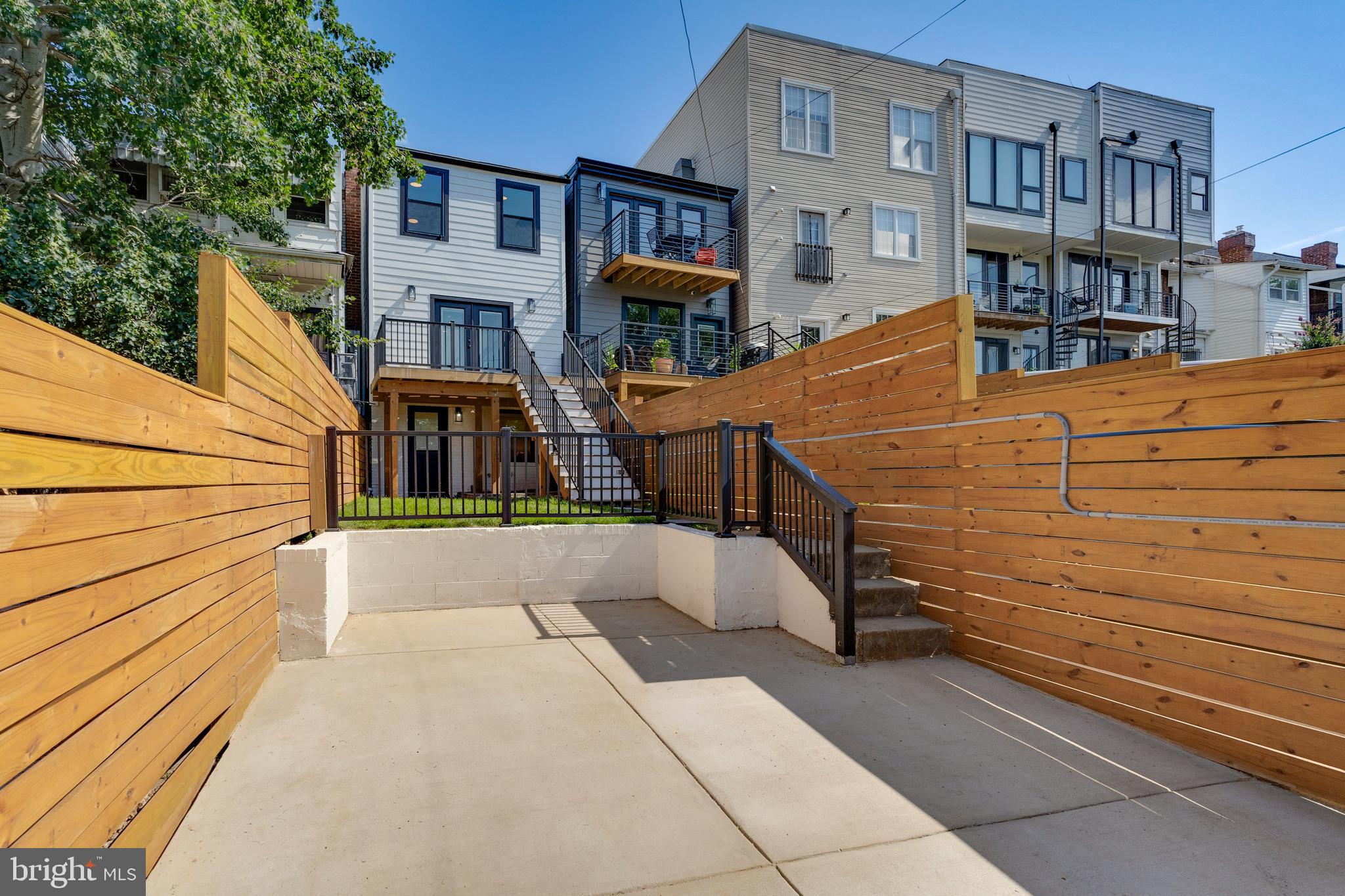 45 T St NE