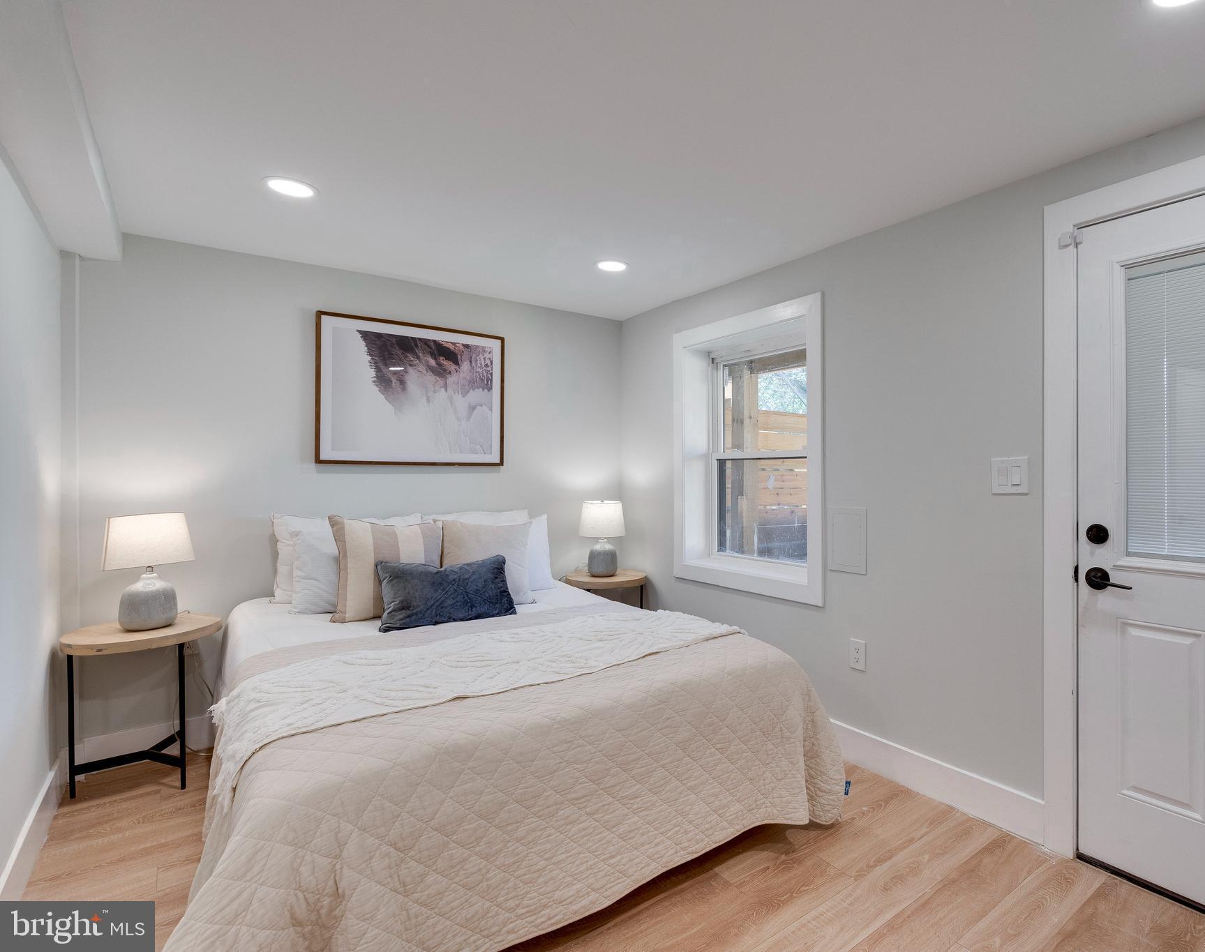 45 T St NE