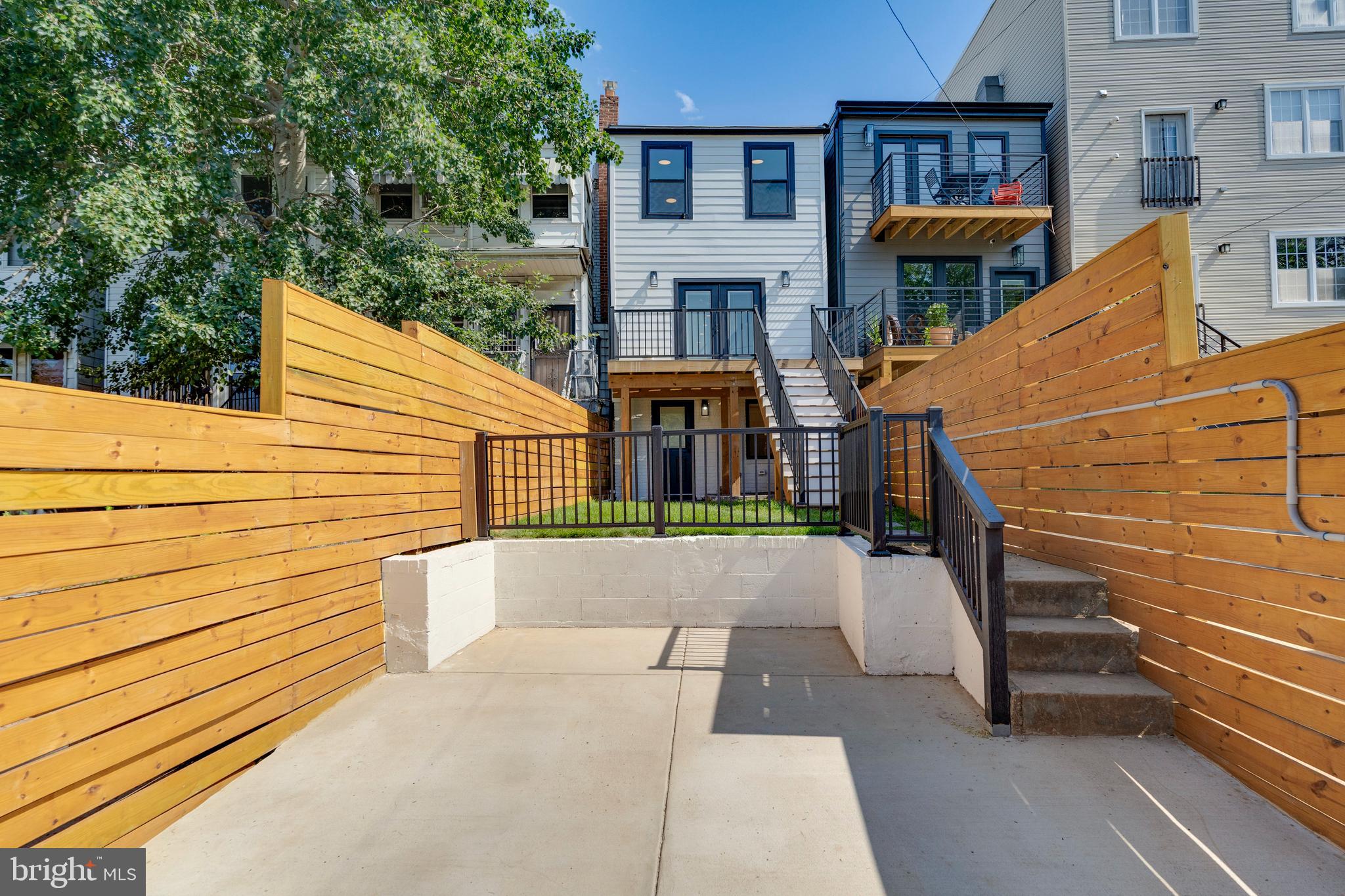45 T St NE