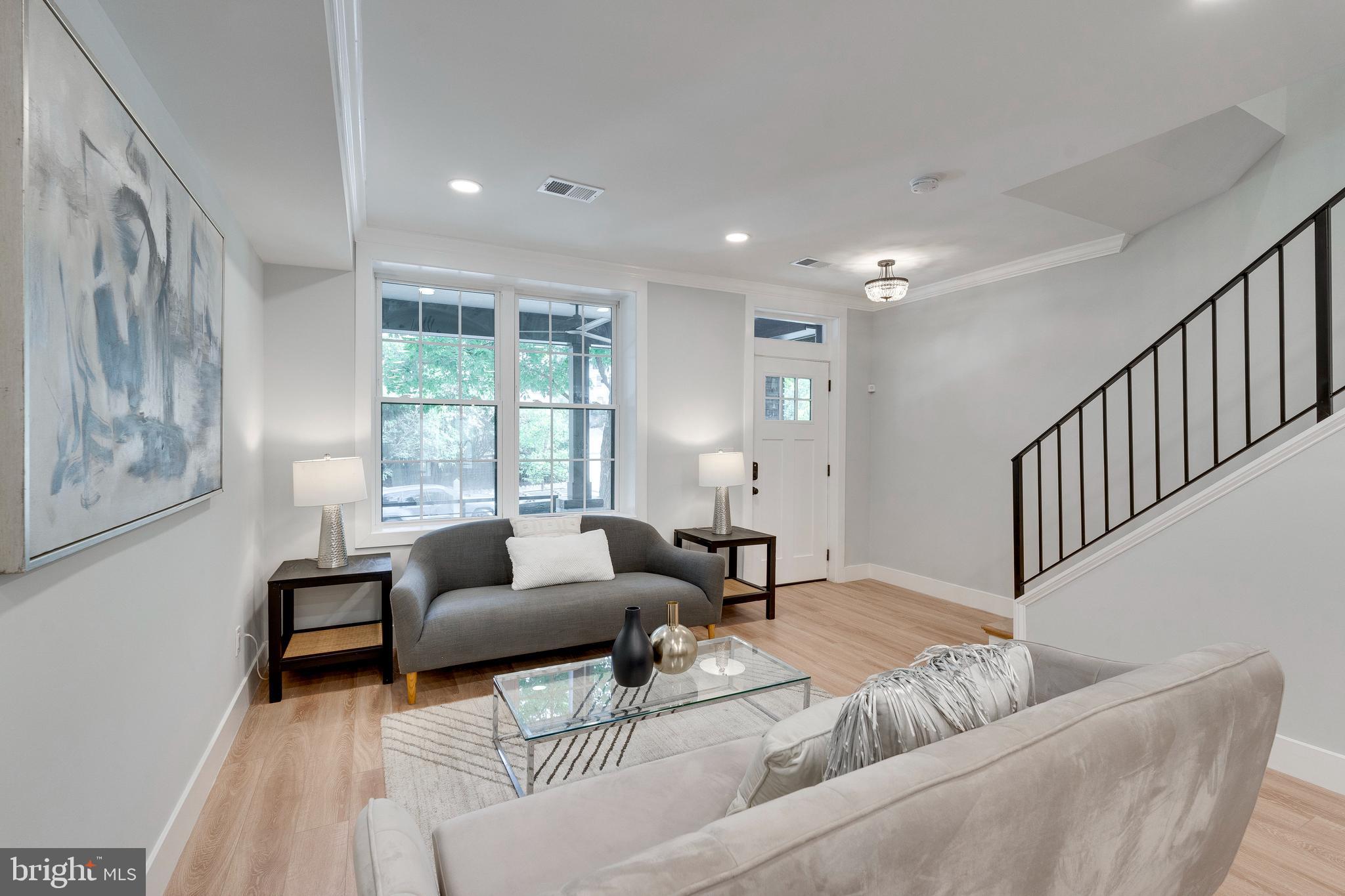 45 T St NE