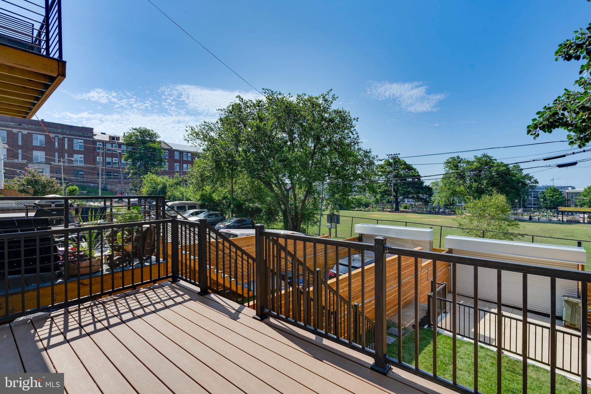 45 T St NE