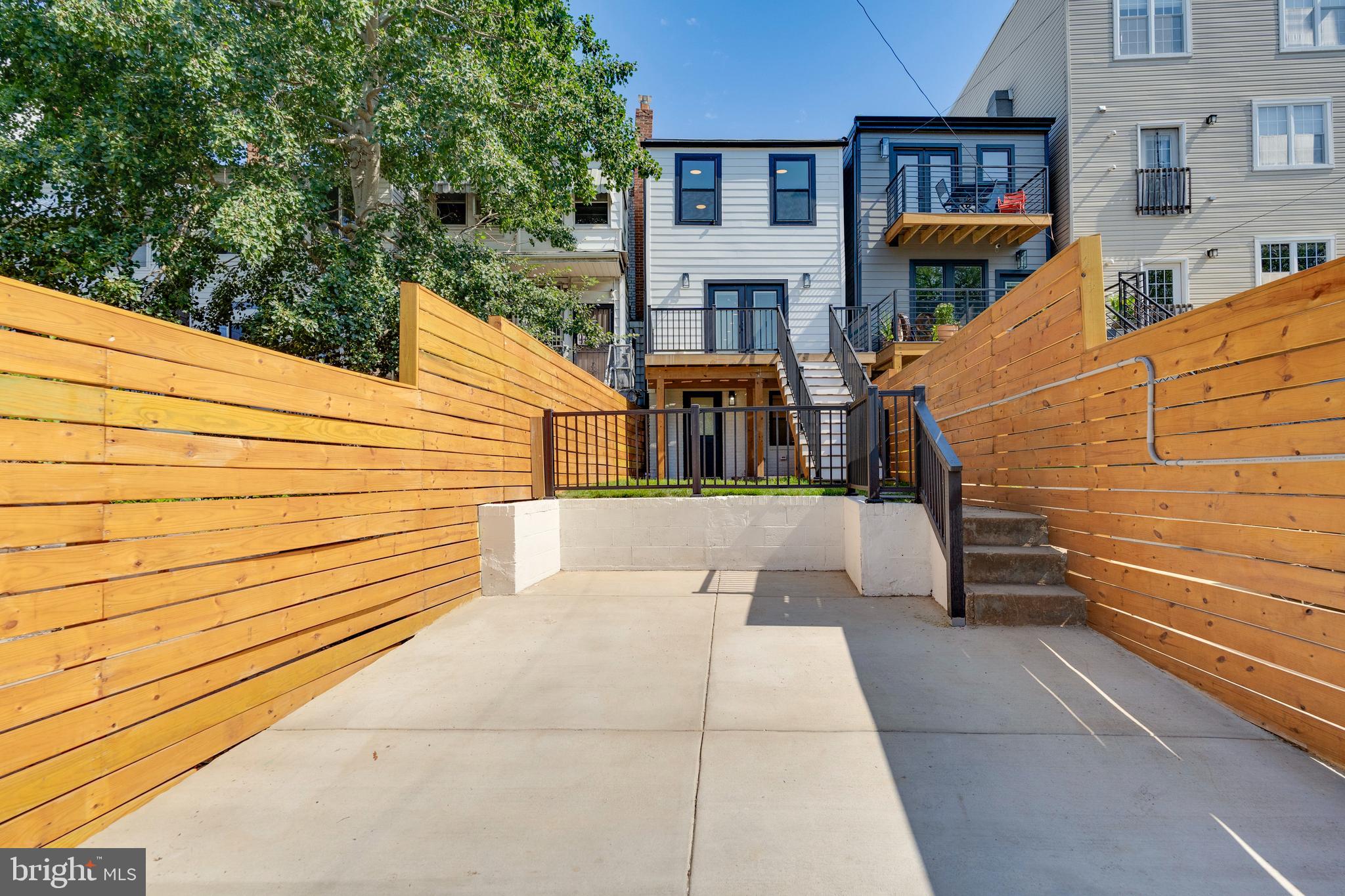 45 T St NE
