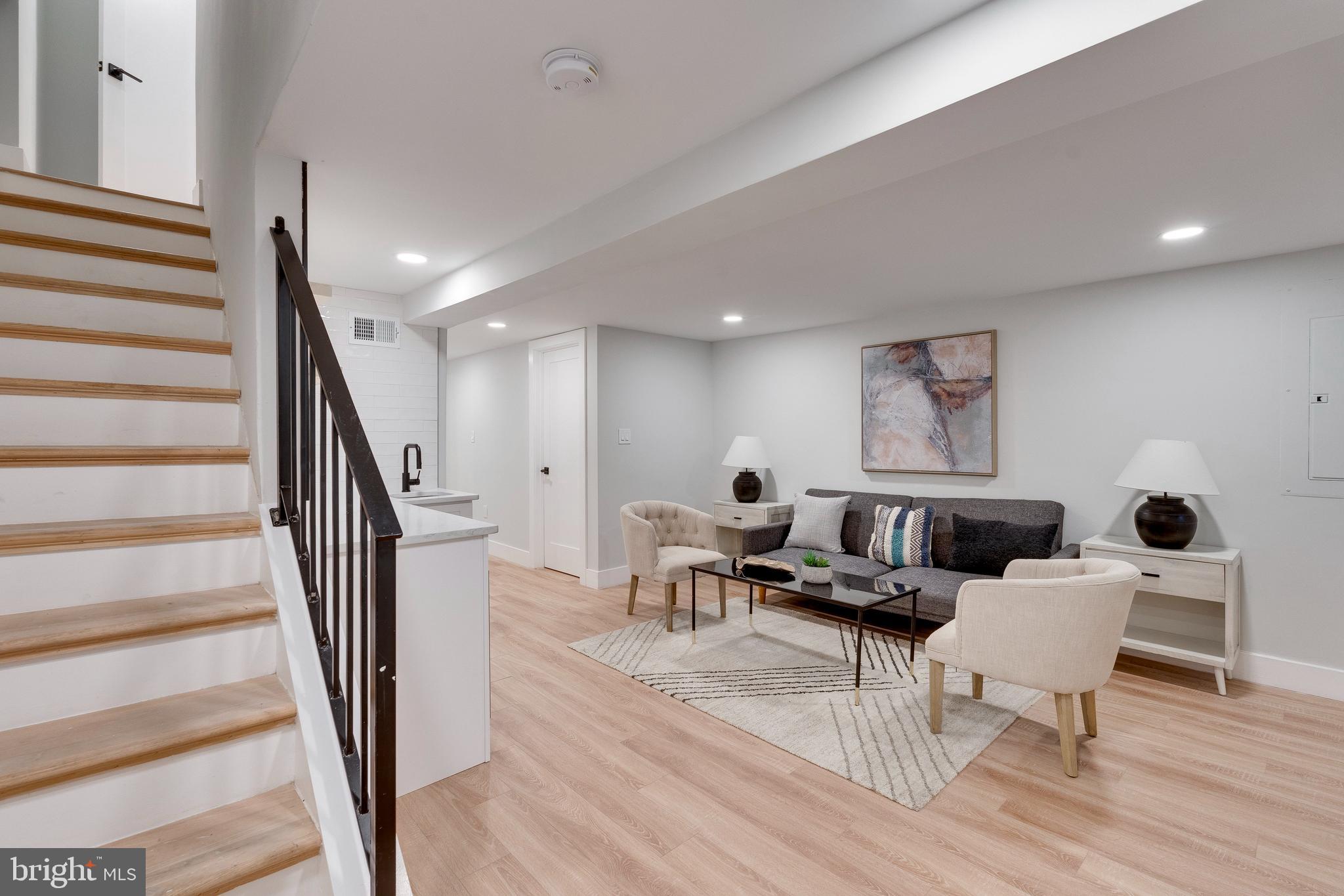 45 T St NE