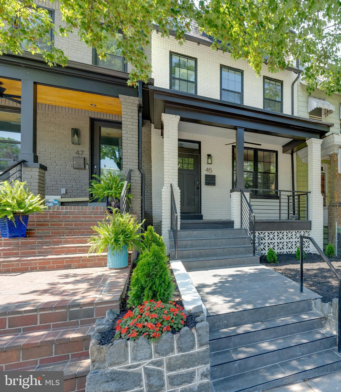 45 T St NE