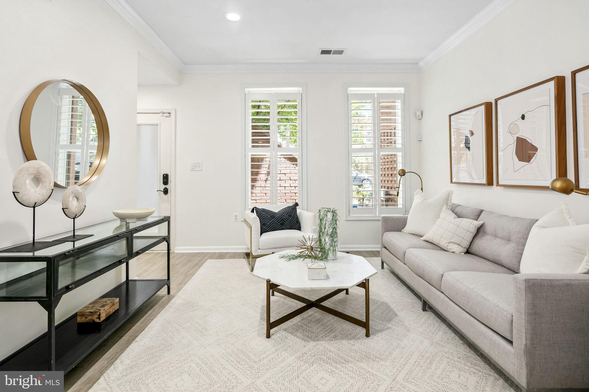 253 14th Street SE Unit: B