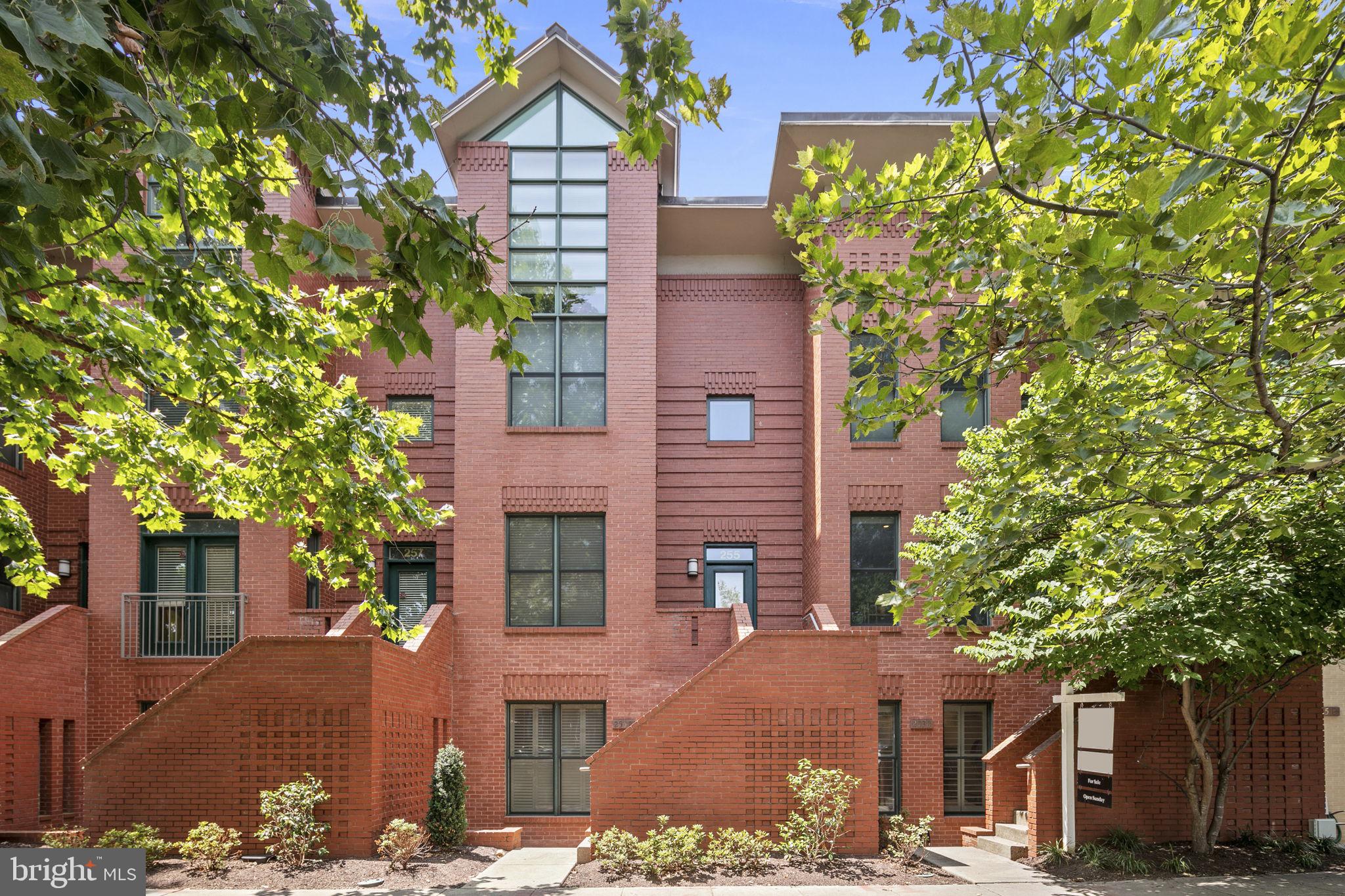 253 14th Street SE Unit: B