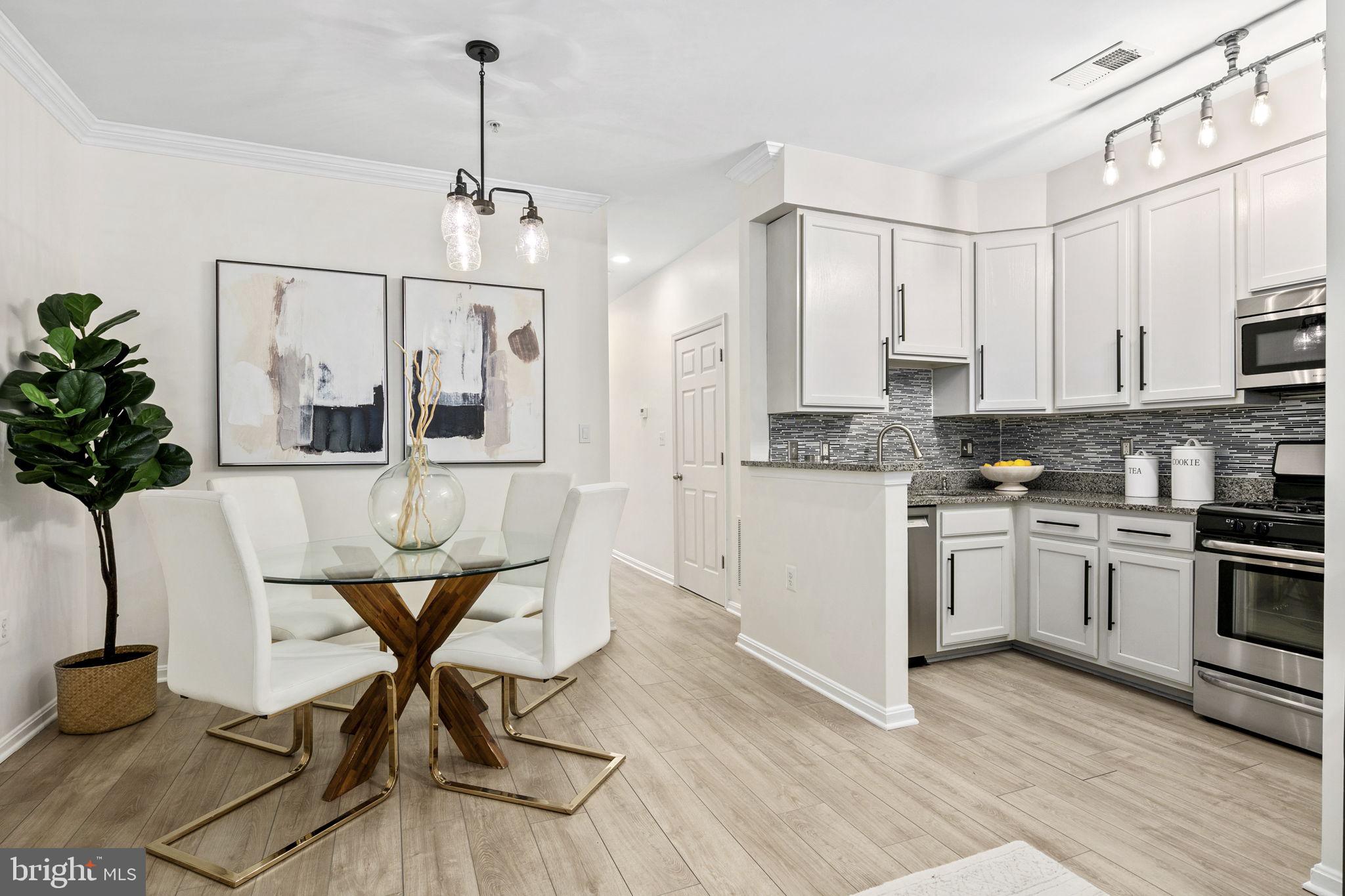 253 14th Street SE Unit: B