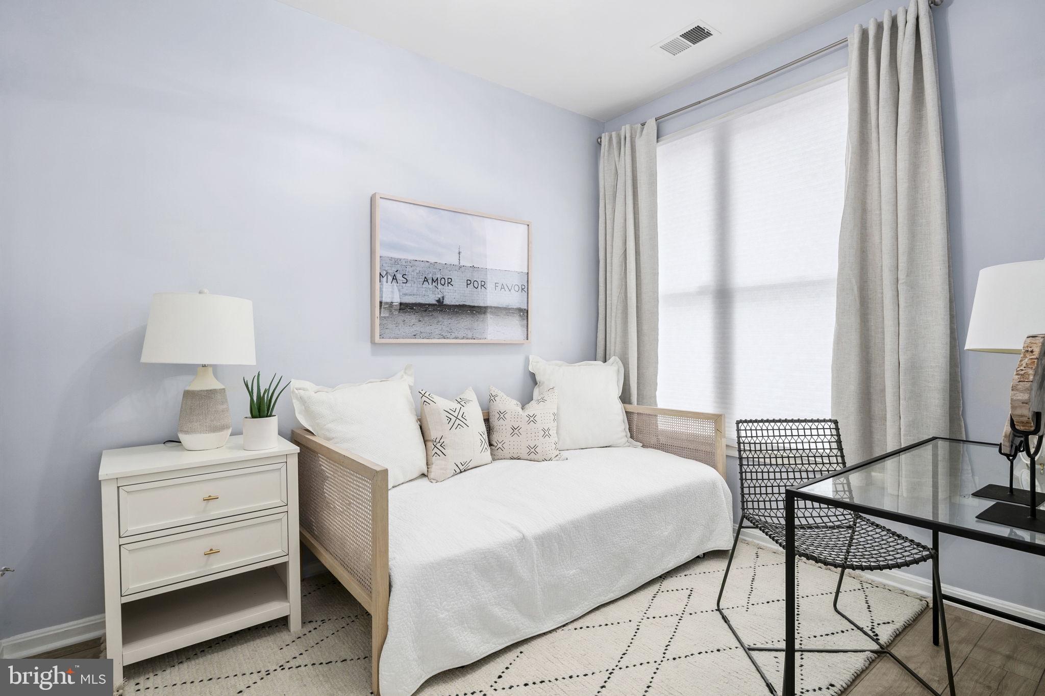 253 14th Street SE Unit: B