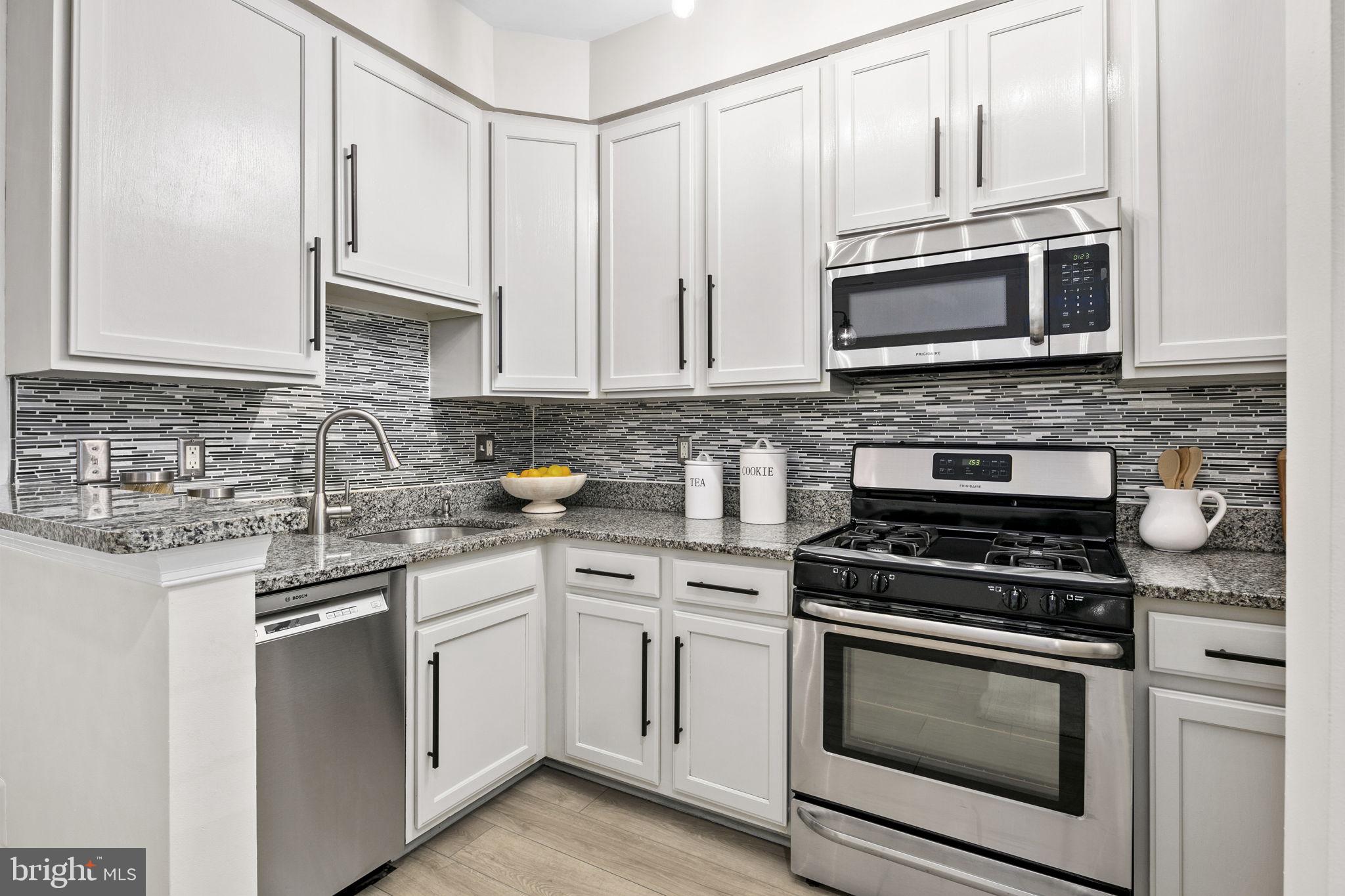 253 14th Street SE Unit: B