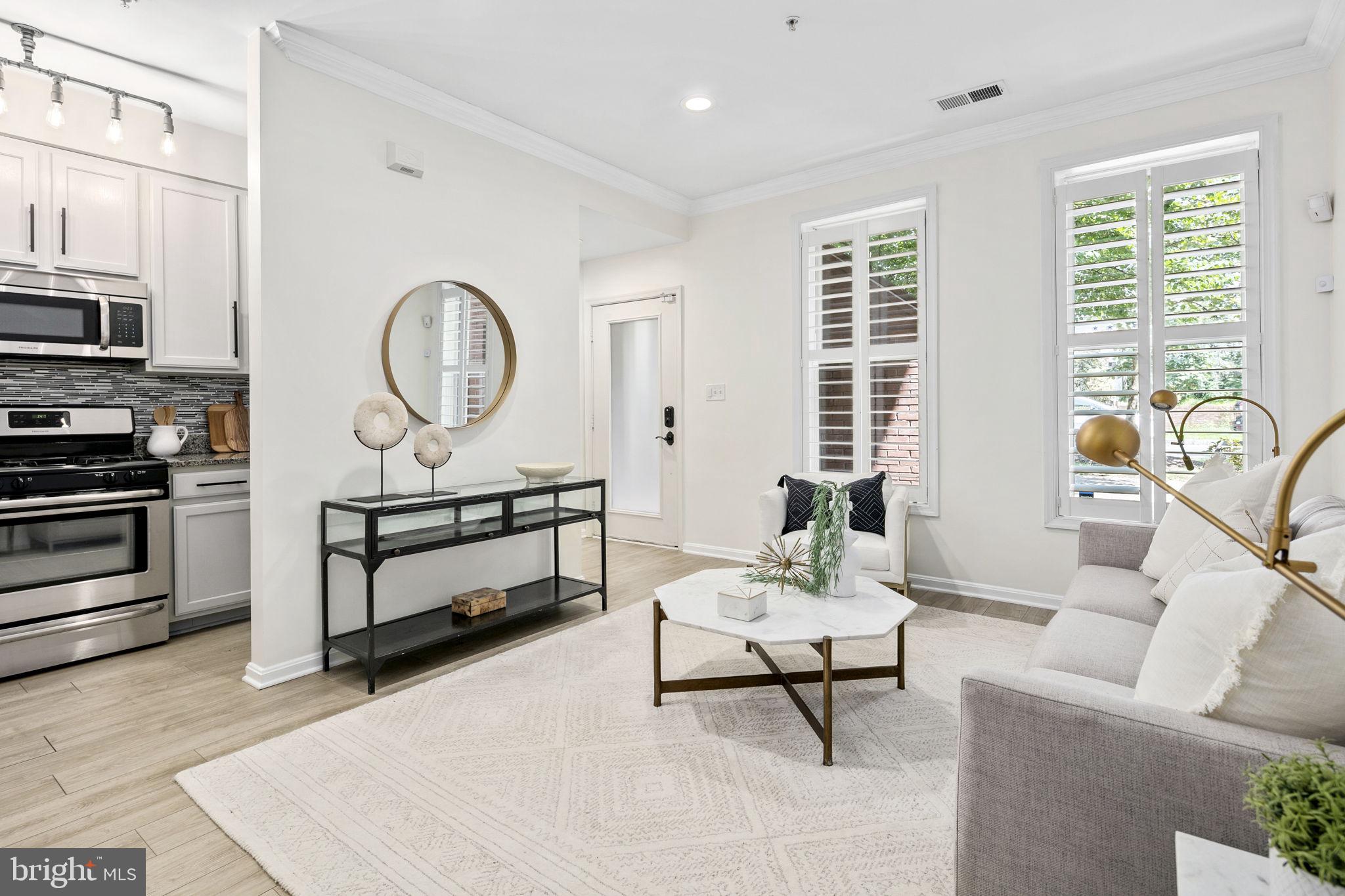 253 14th Street SE Unit: B