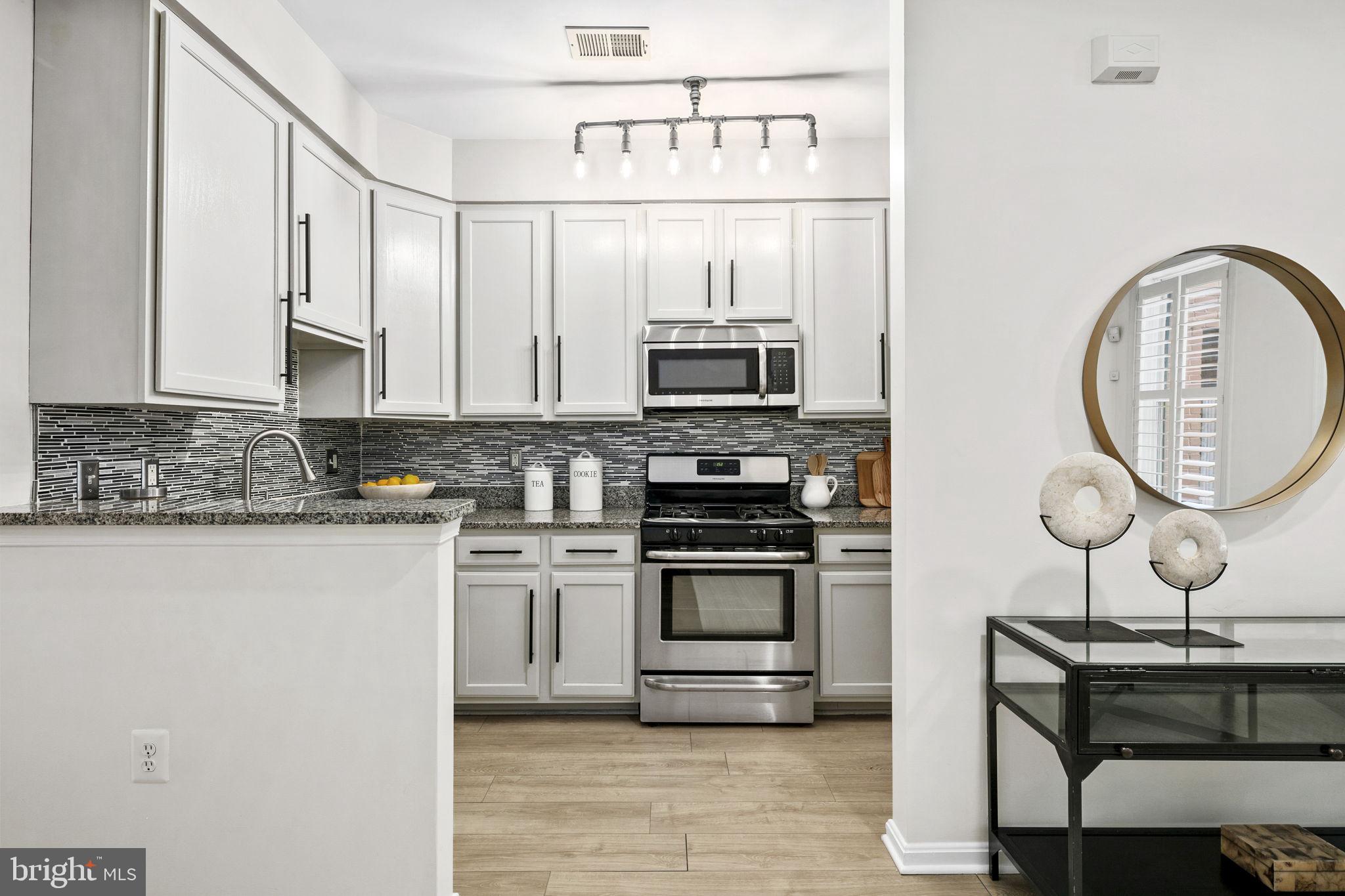 253 14th Street SE Unit: B