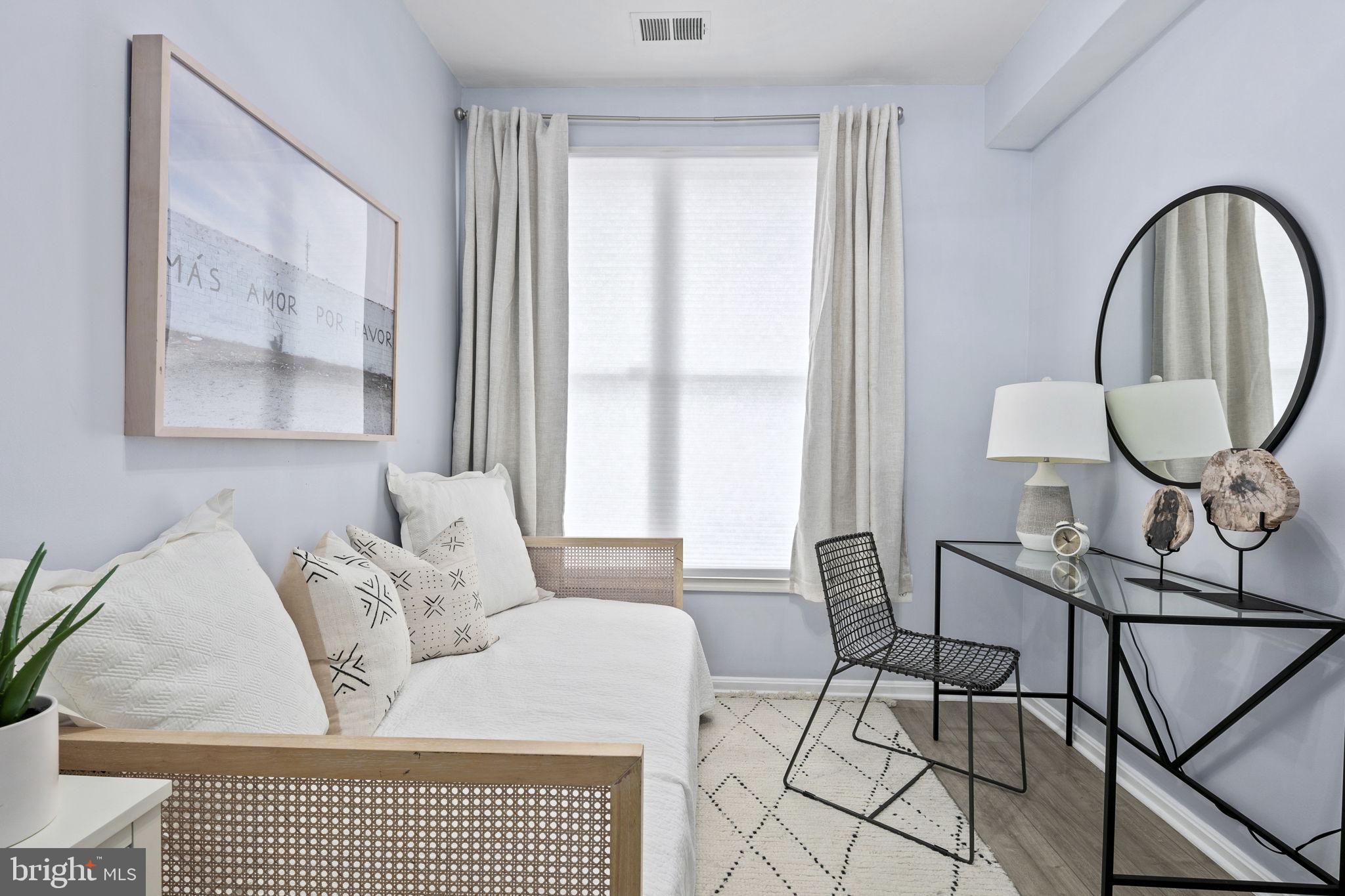 253 14th Street SE Unit: B