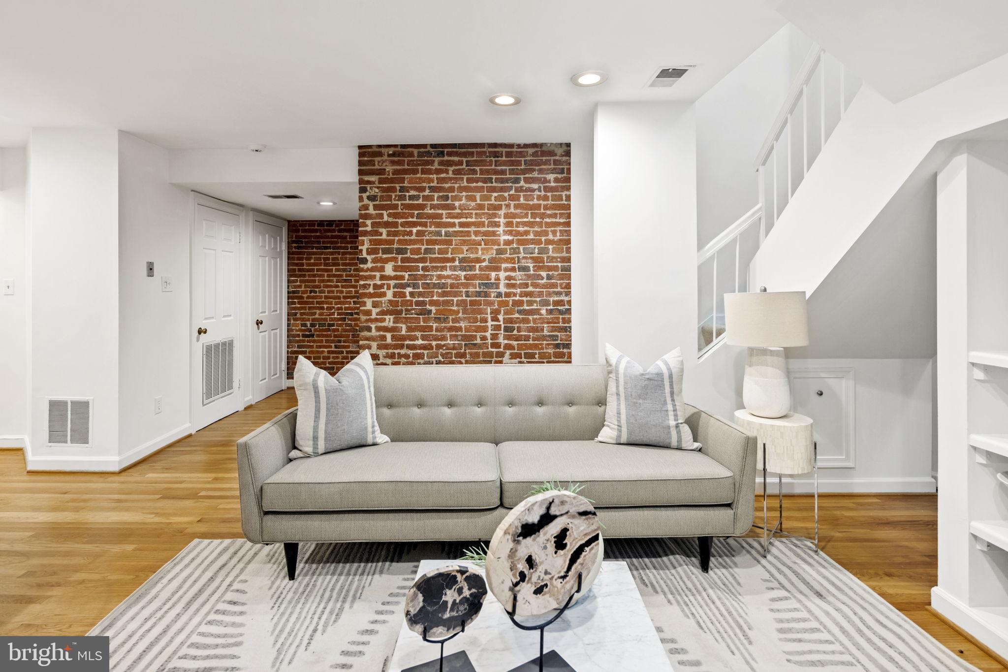 1820 Kalorama Road NW Unit: 1