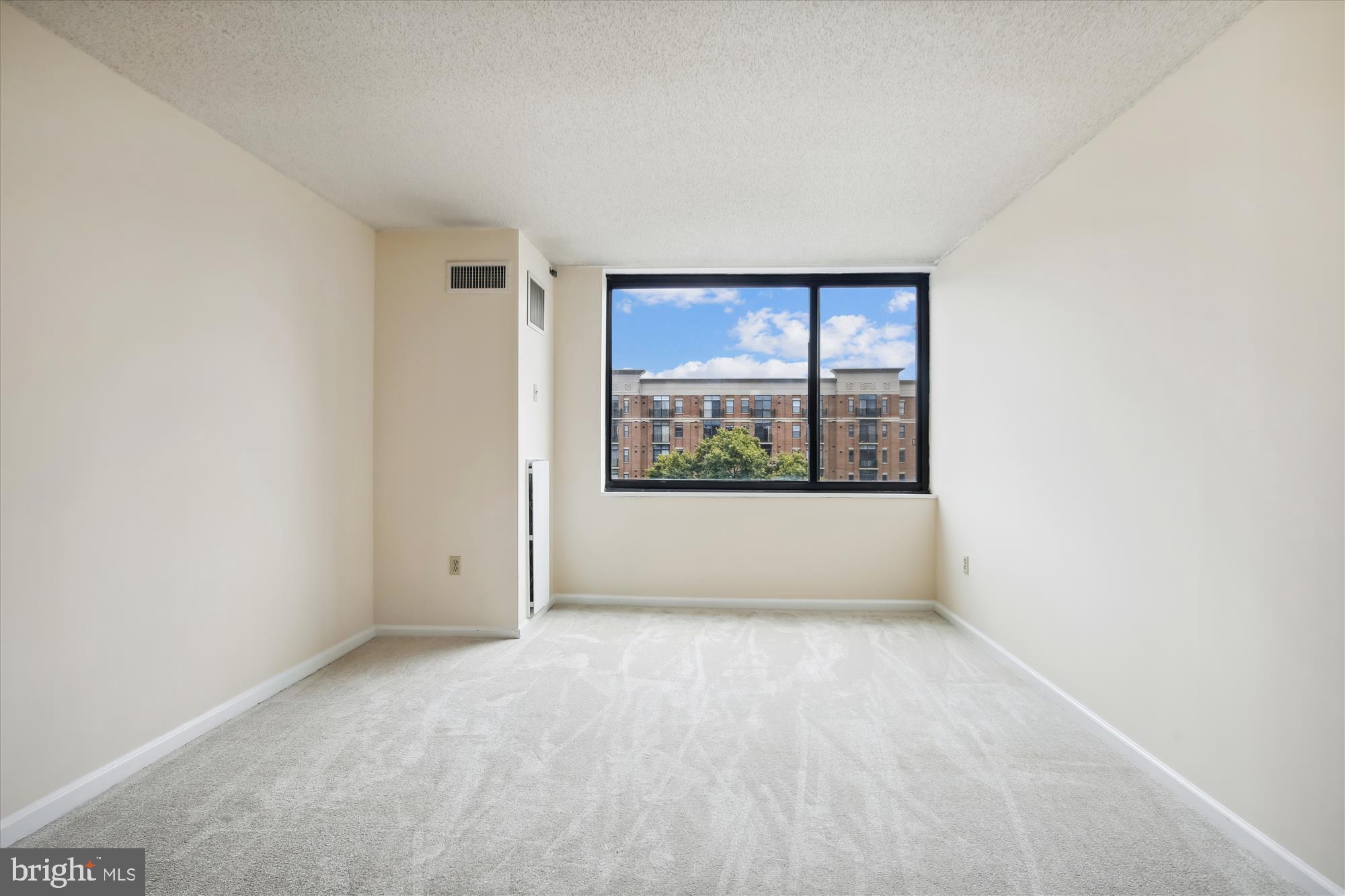 2555 Pennsylvania Ave NW #914