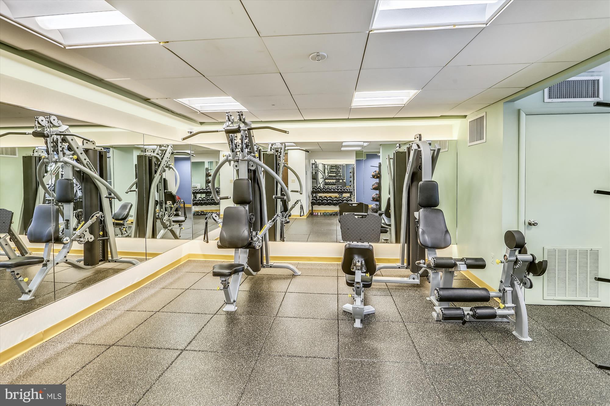 2555 Pennsylvania Ave NW #914