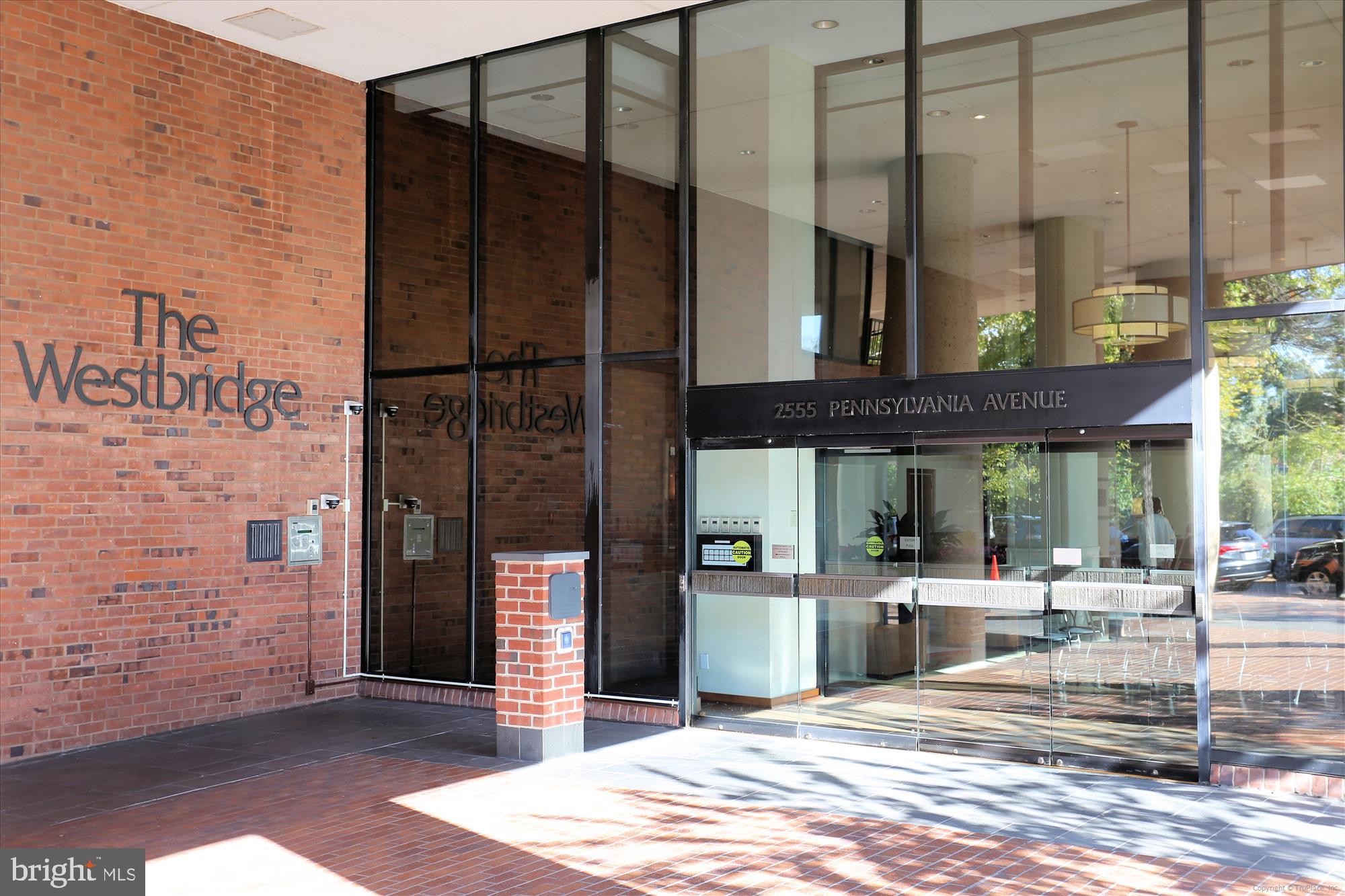 2555 Pennsylvania Ave NW #914
