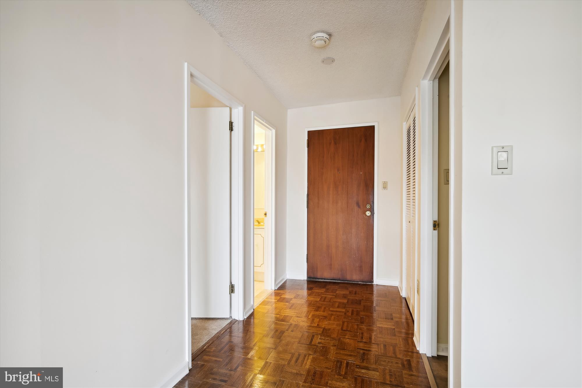 2555 Pennsylvania Ave NW #914
