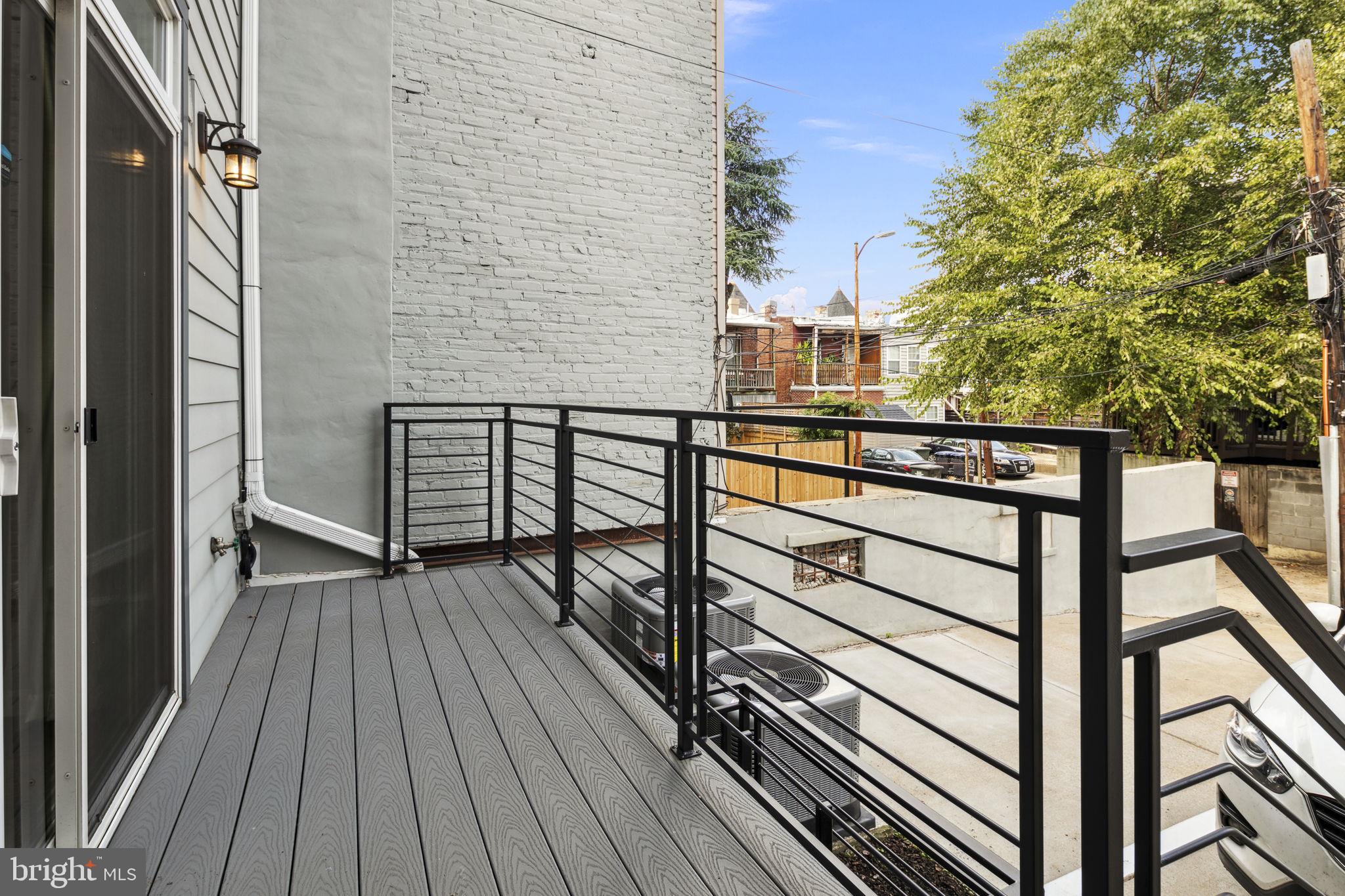 16 T Street NE Unit: 1