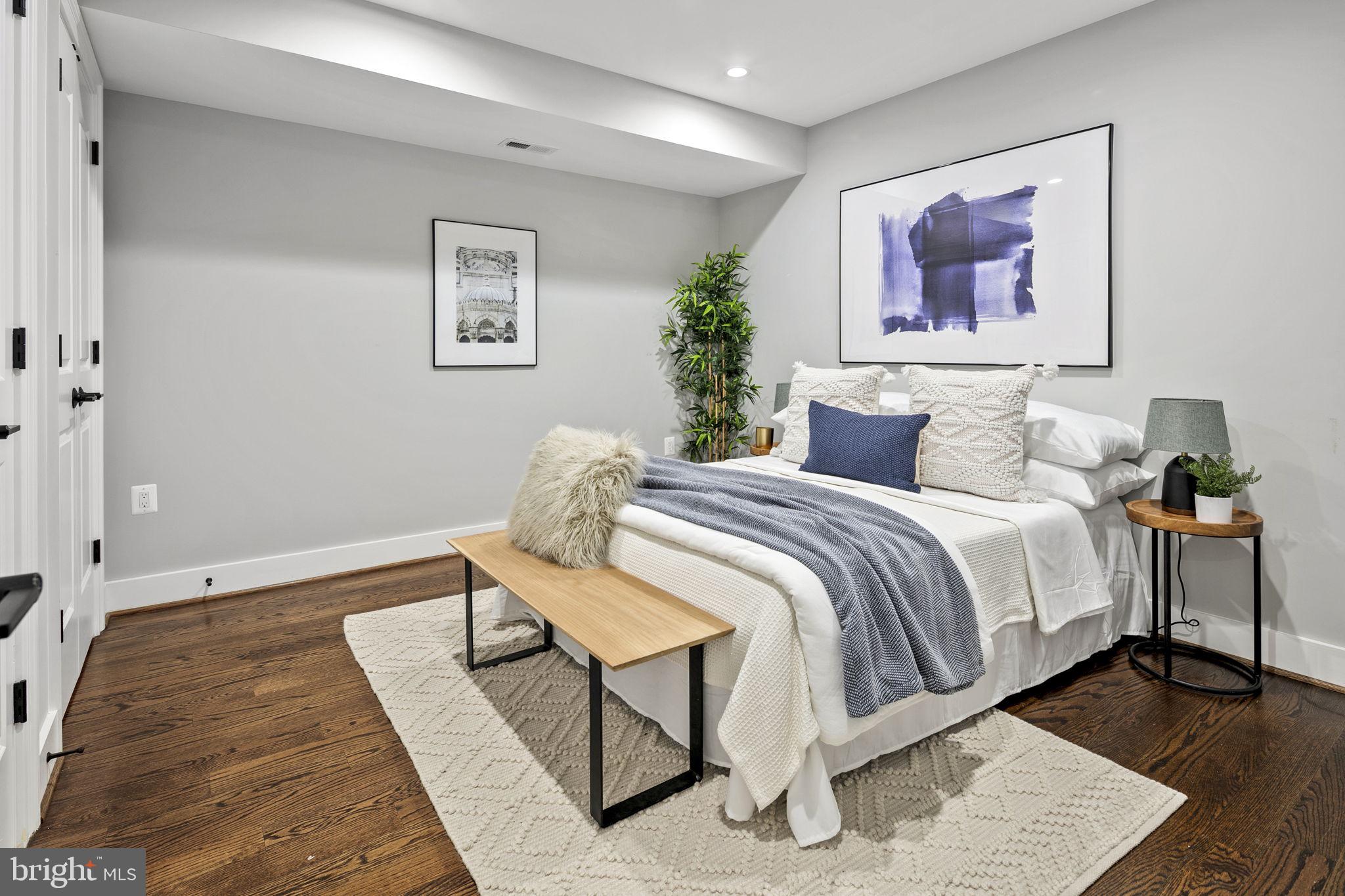 16 T Street NE Unit: 1