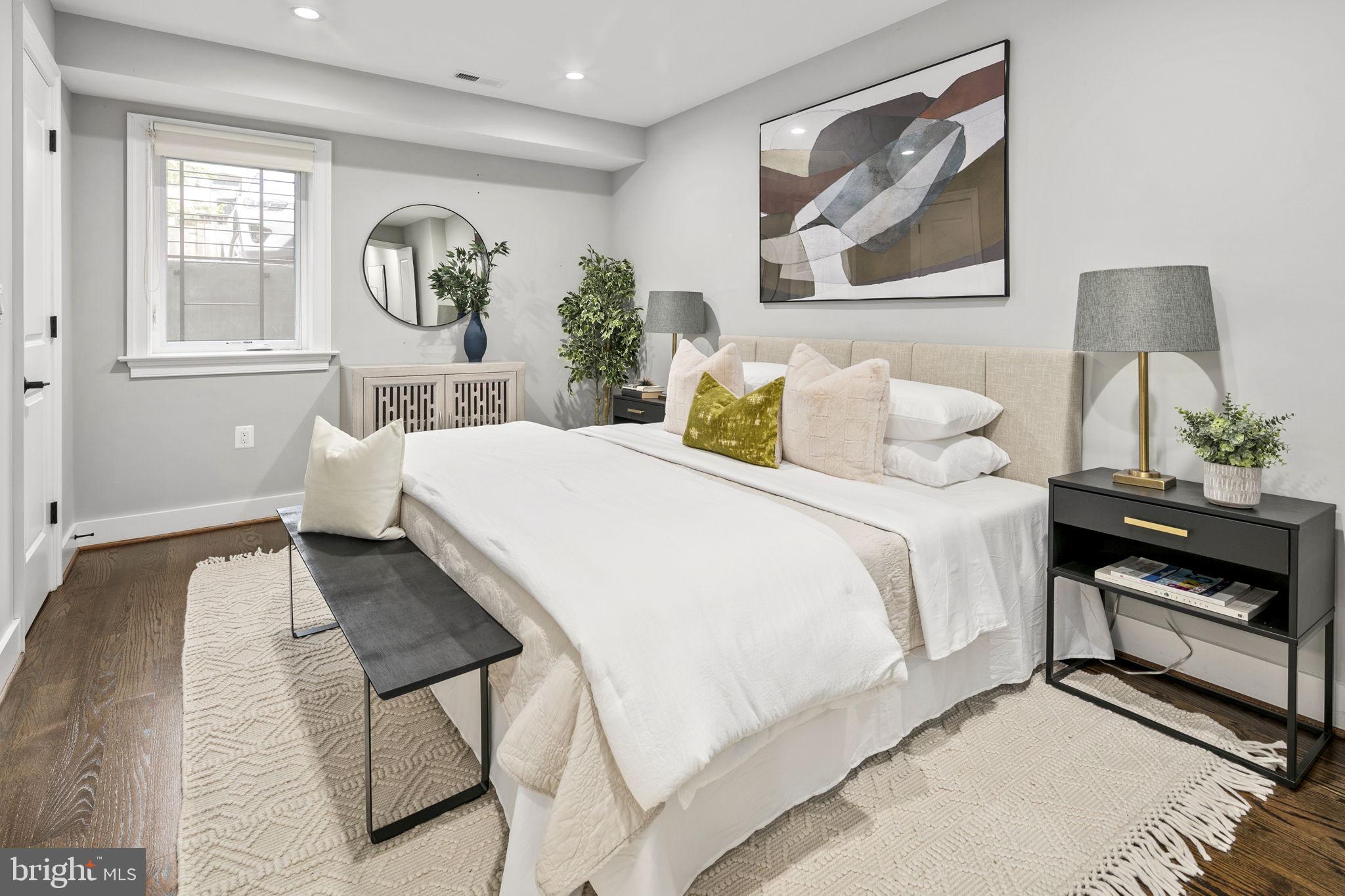 16 T Street NE Unit: 1