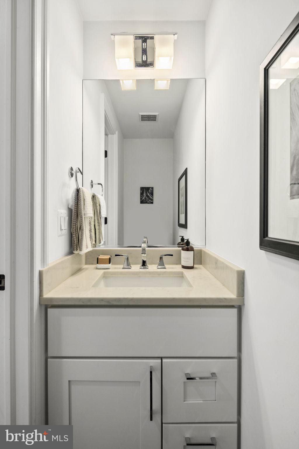 16 T Street NE Unit: 1