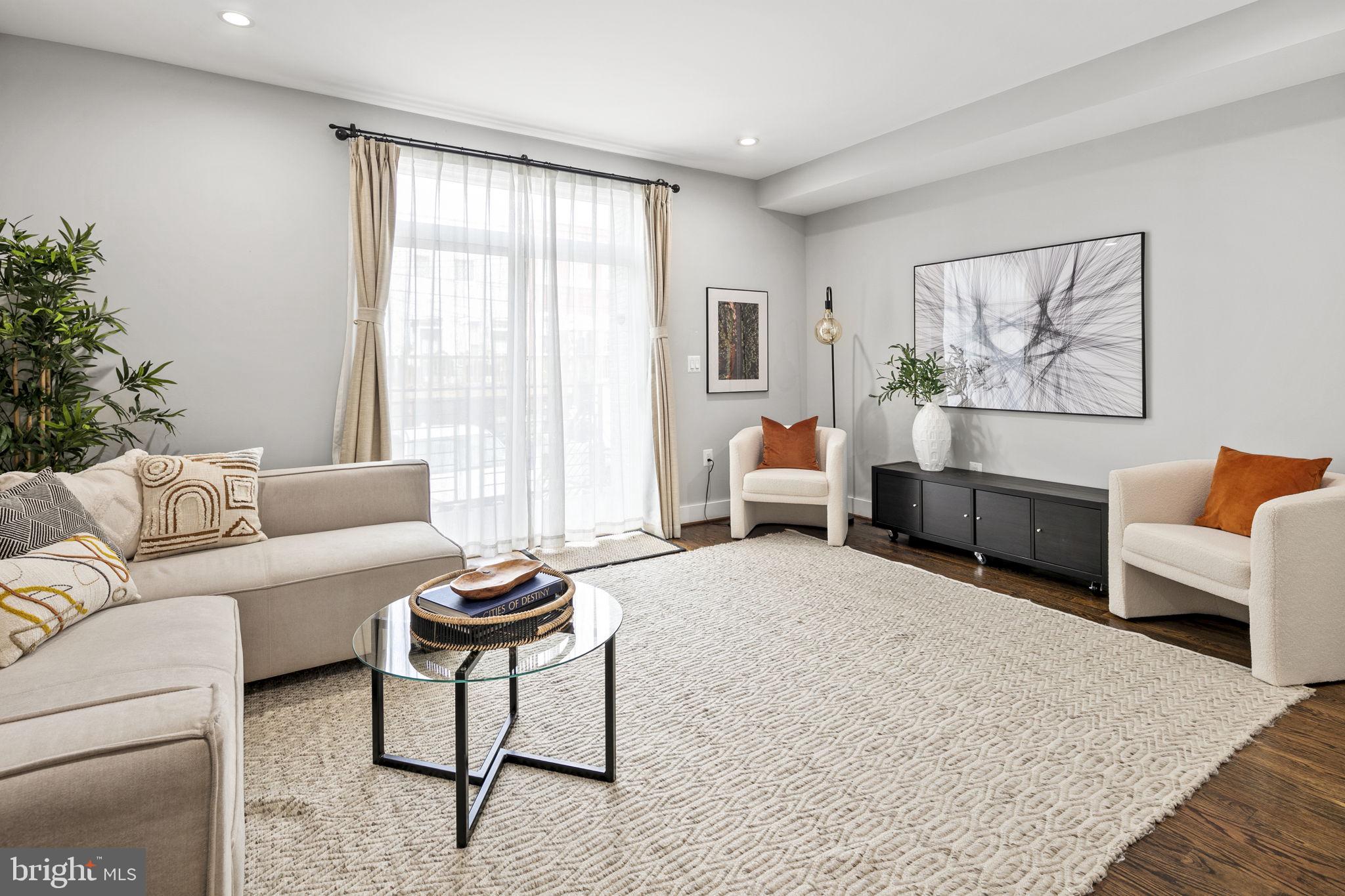 16 T Street NE Unit: 1