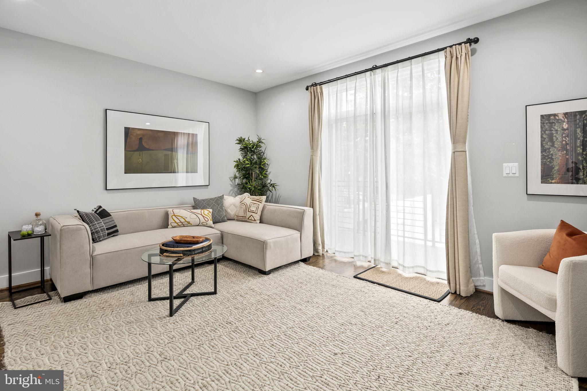 16 T Street NE Unit: 1
