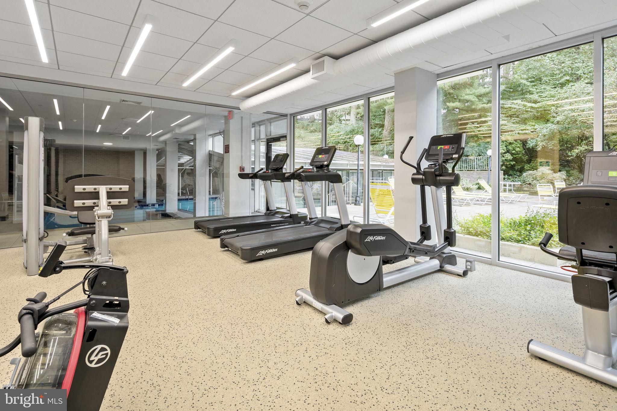 4100 Cathedral Avenue NW Unit: 716